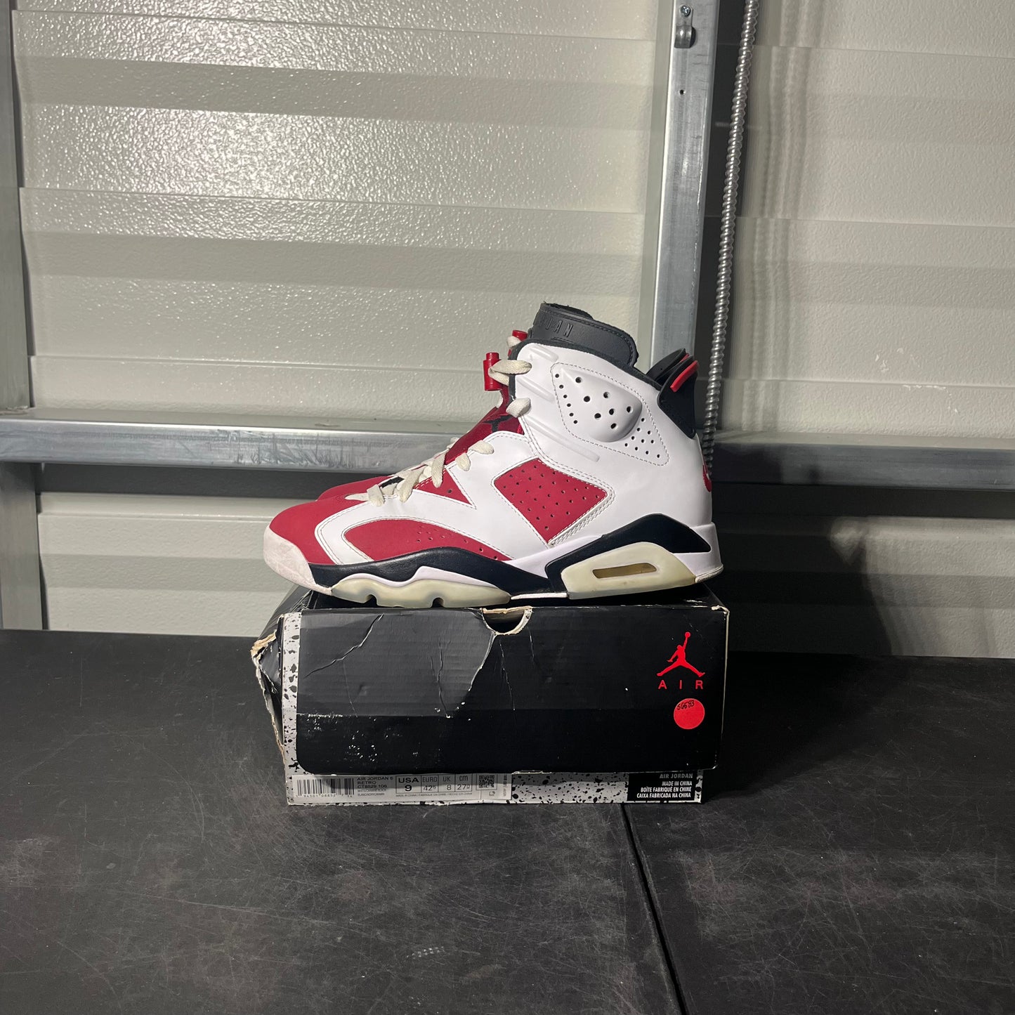 Size 9 - AJ 6 Carmine
