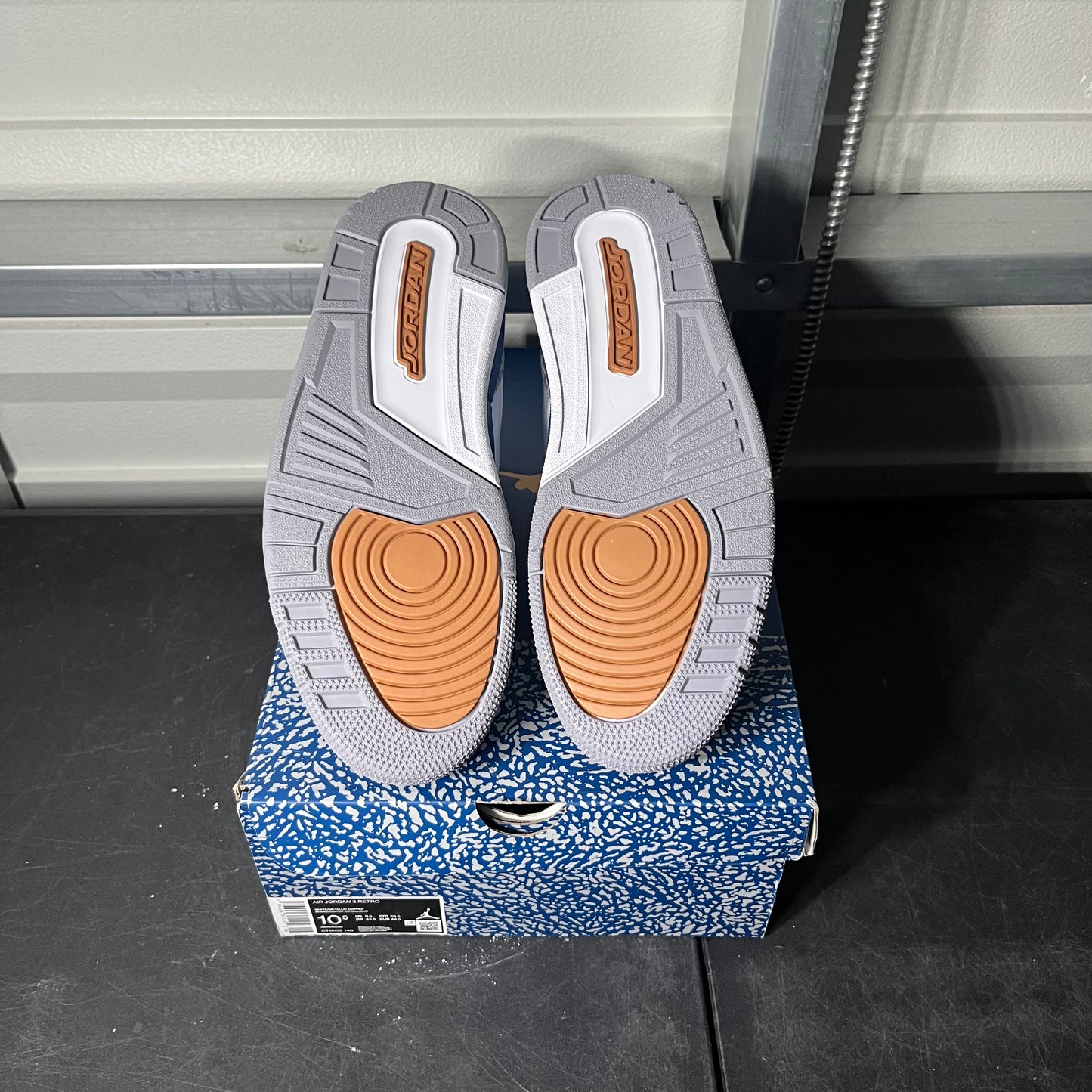 Size 10.5 - AJ 3 Wizard