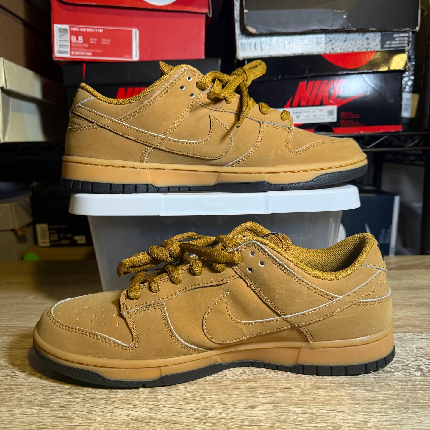 Size 10 - Dunk SE Low Wheat