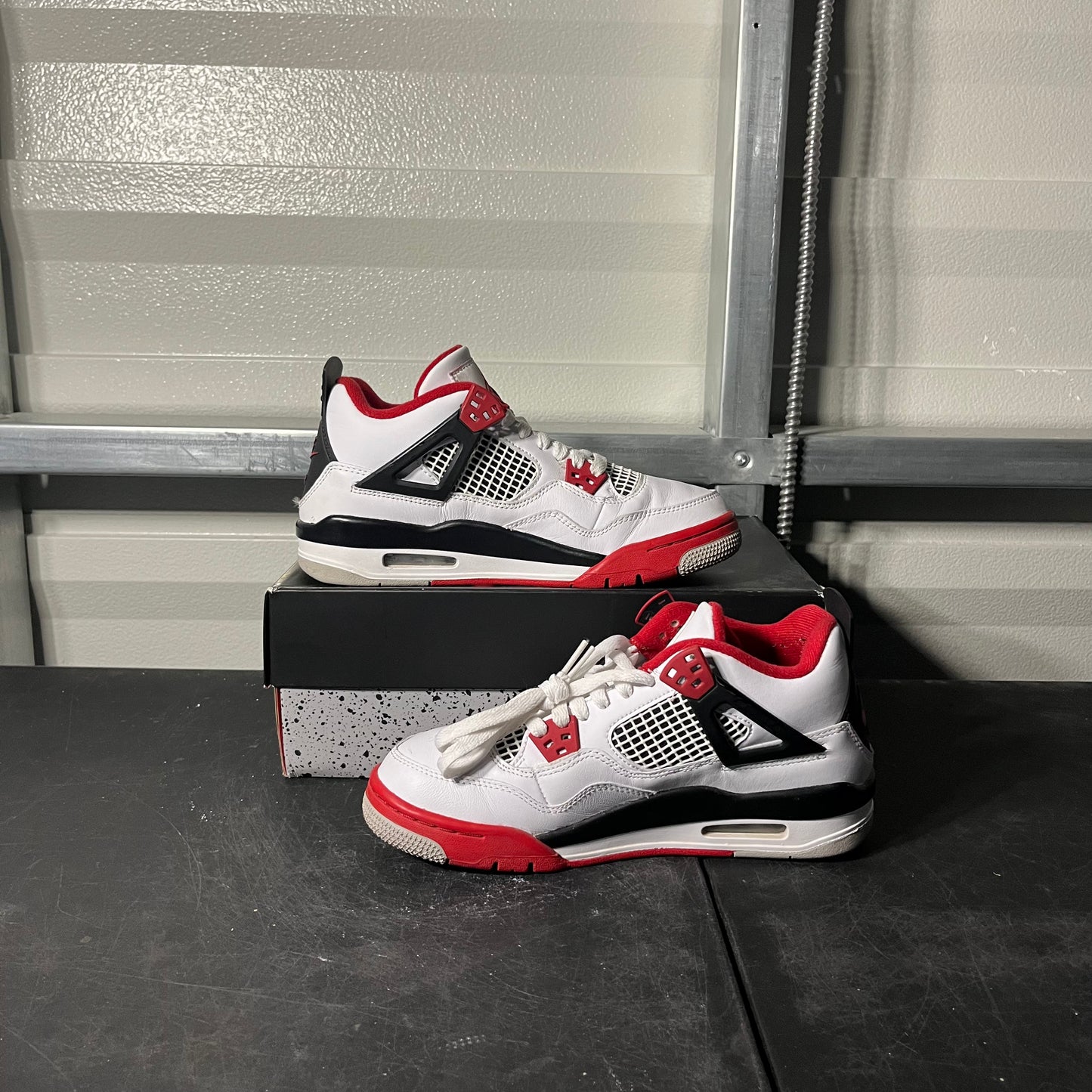 Size 6.5Y - AJ 4 Fire Red