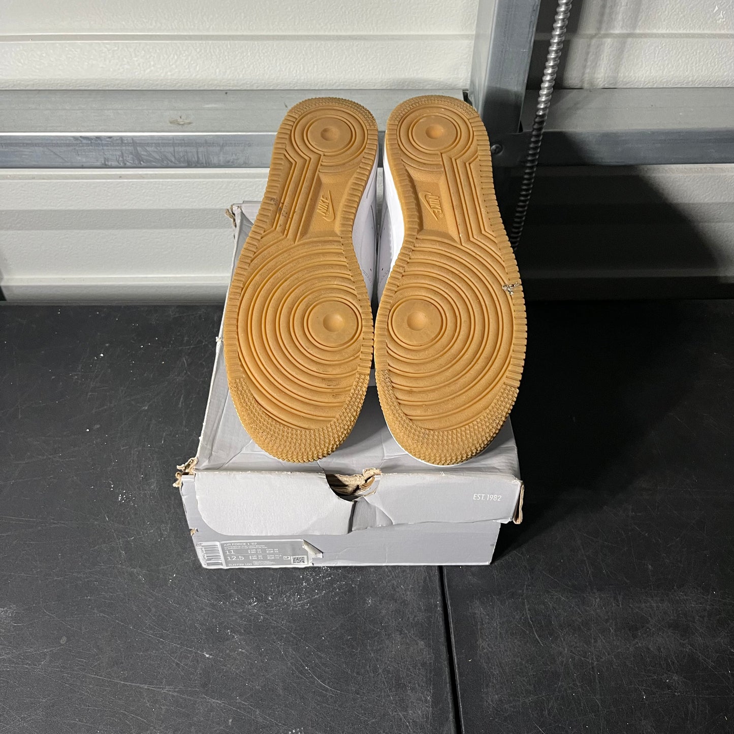 Size 11 - AF 1 White Gum
