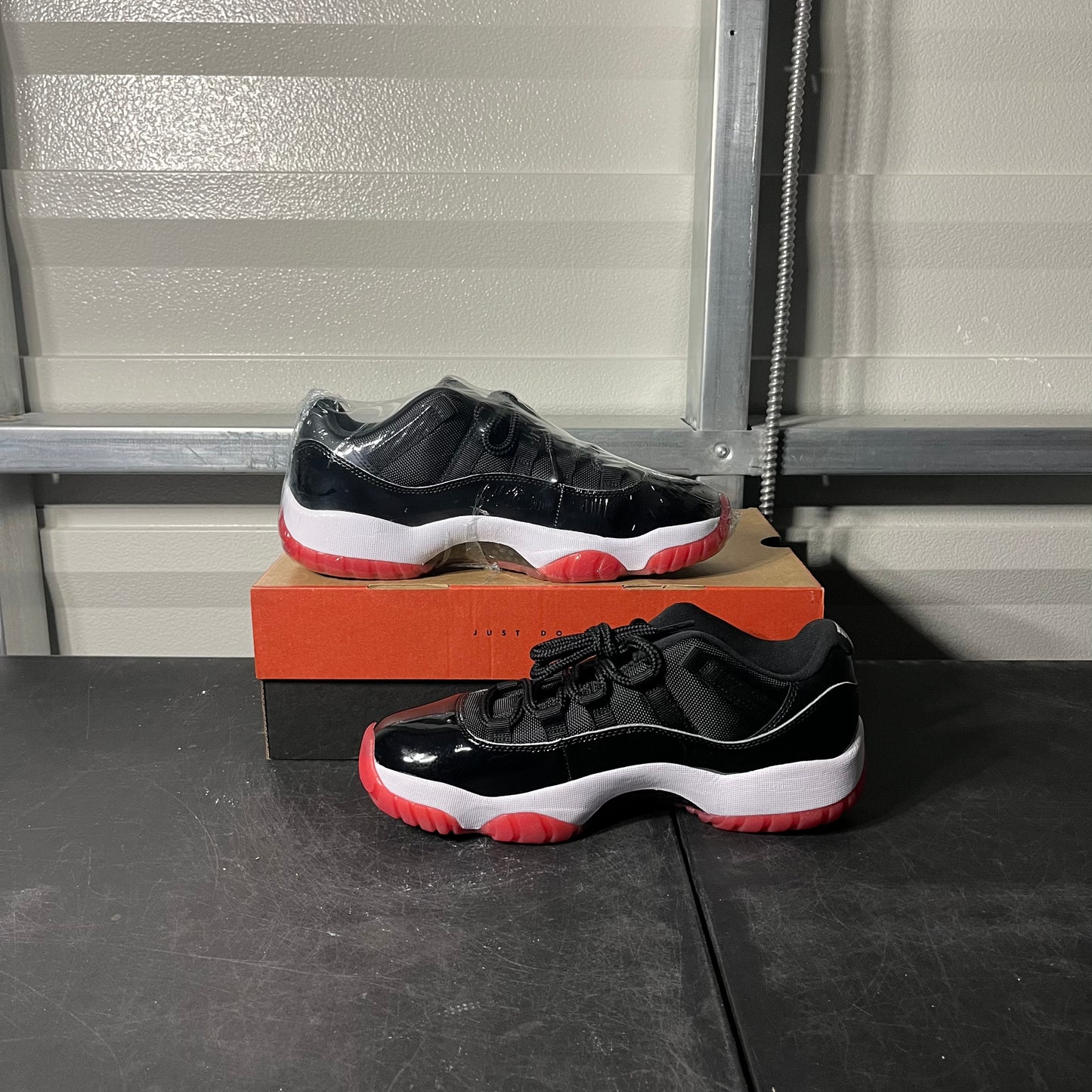 Size 8.5 - AJ 11 Low Bred