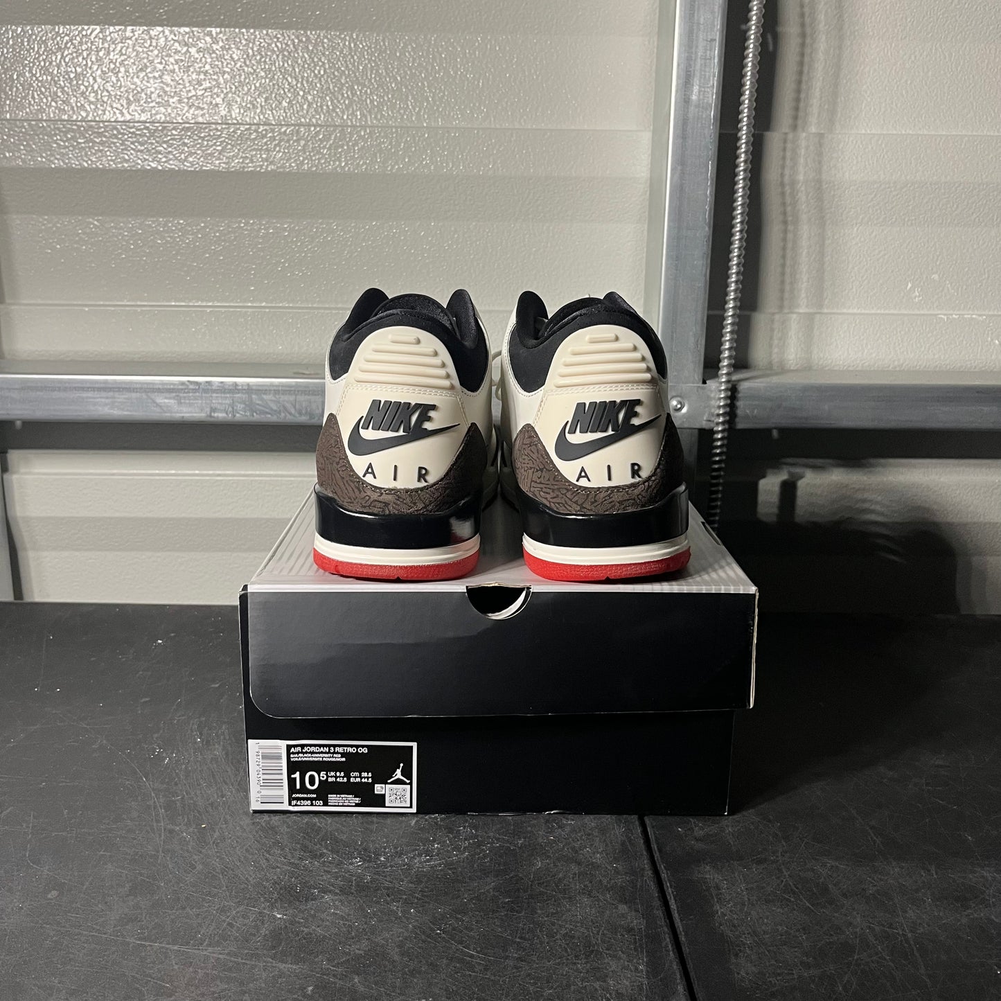 Size 10.5 - AJ 3 World's Best Dad