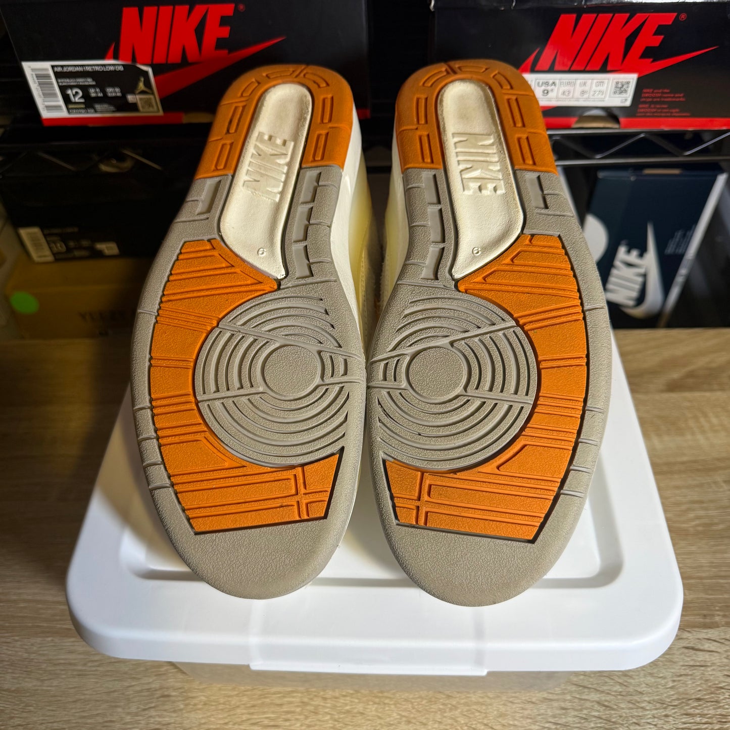 Size 9 - AJ 2 Retro Low Melon Tint