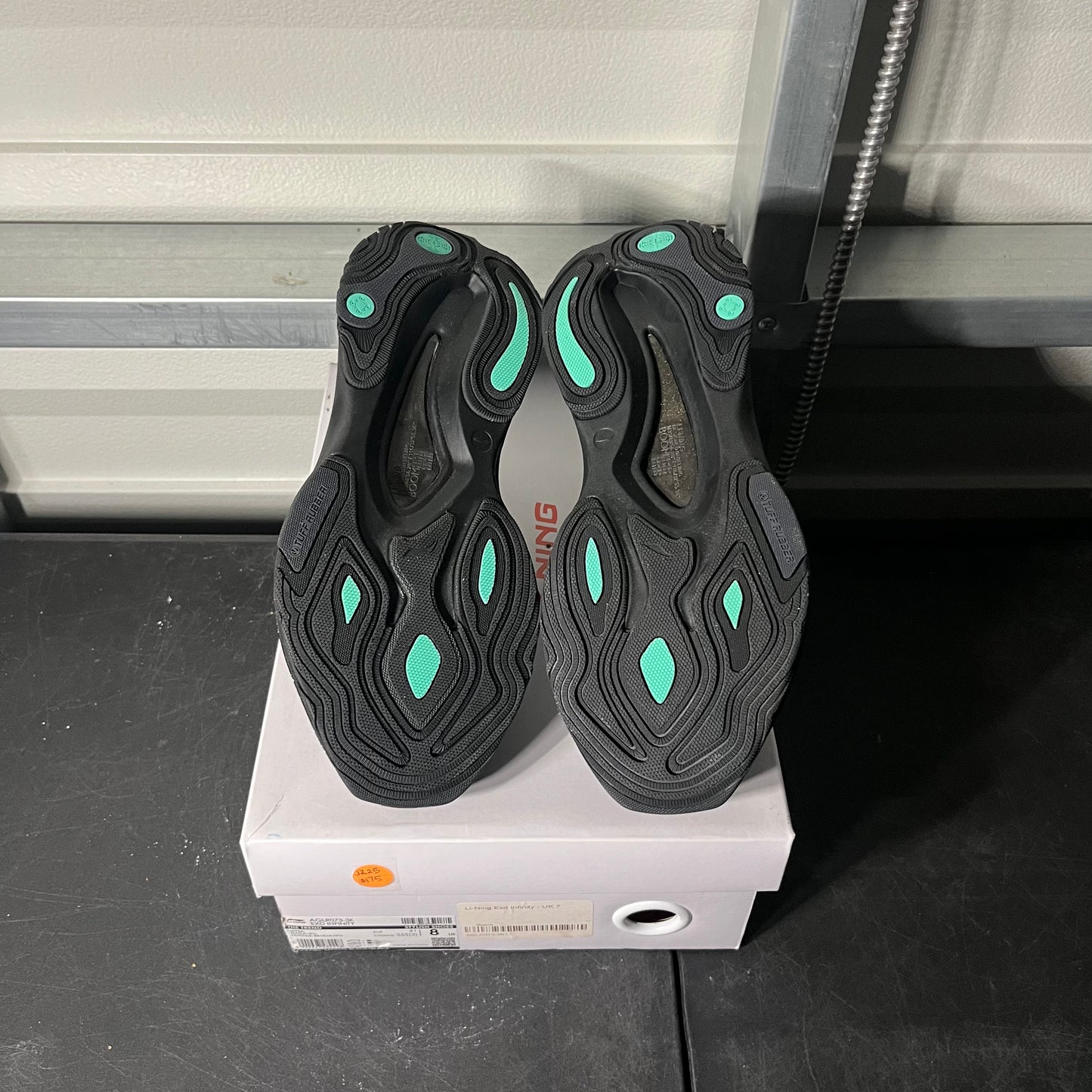 Size 8 - Li Ling Black