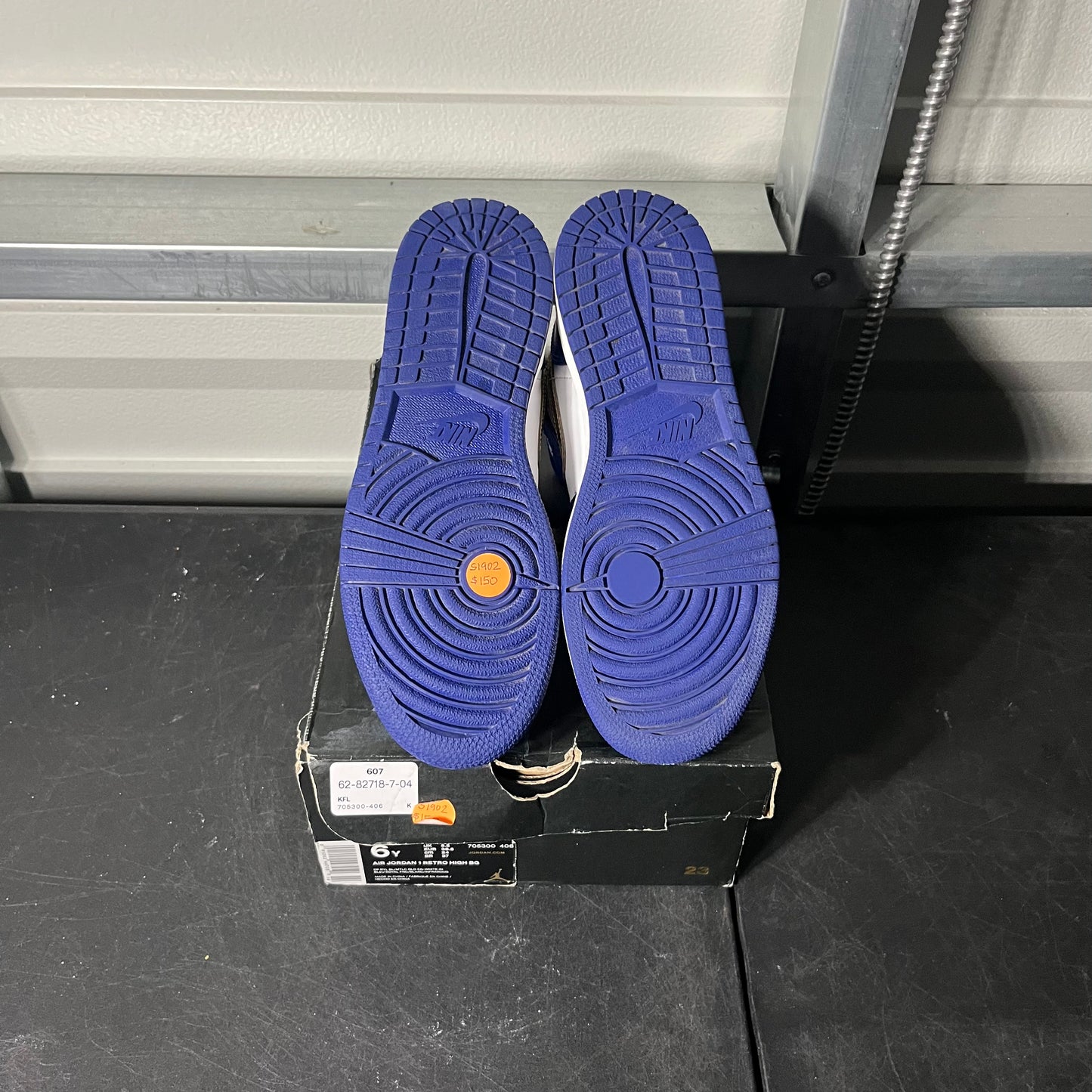 Size 6Y- AJ 1 Mid Gold Medal