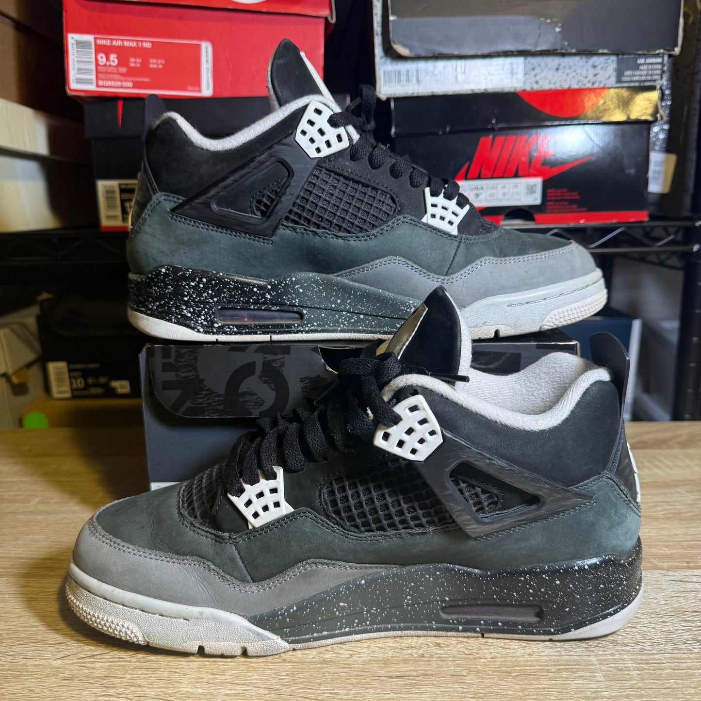 Size 10 - AJ 4 Fear