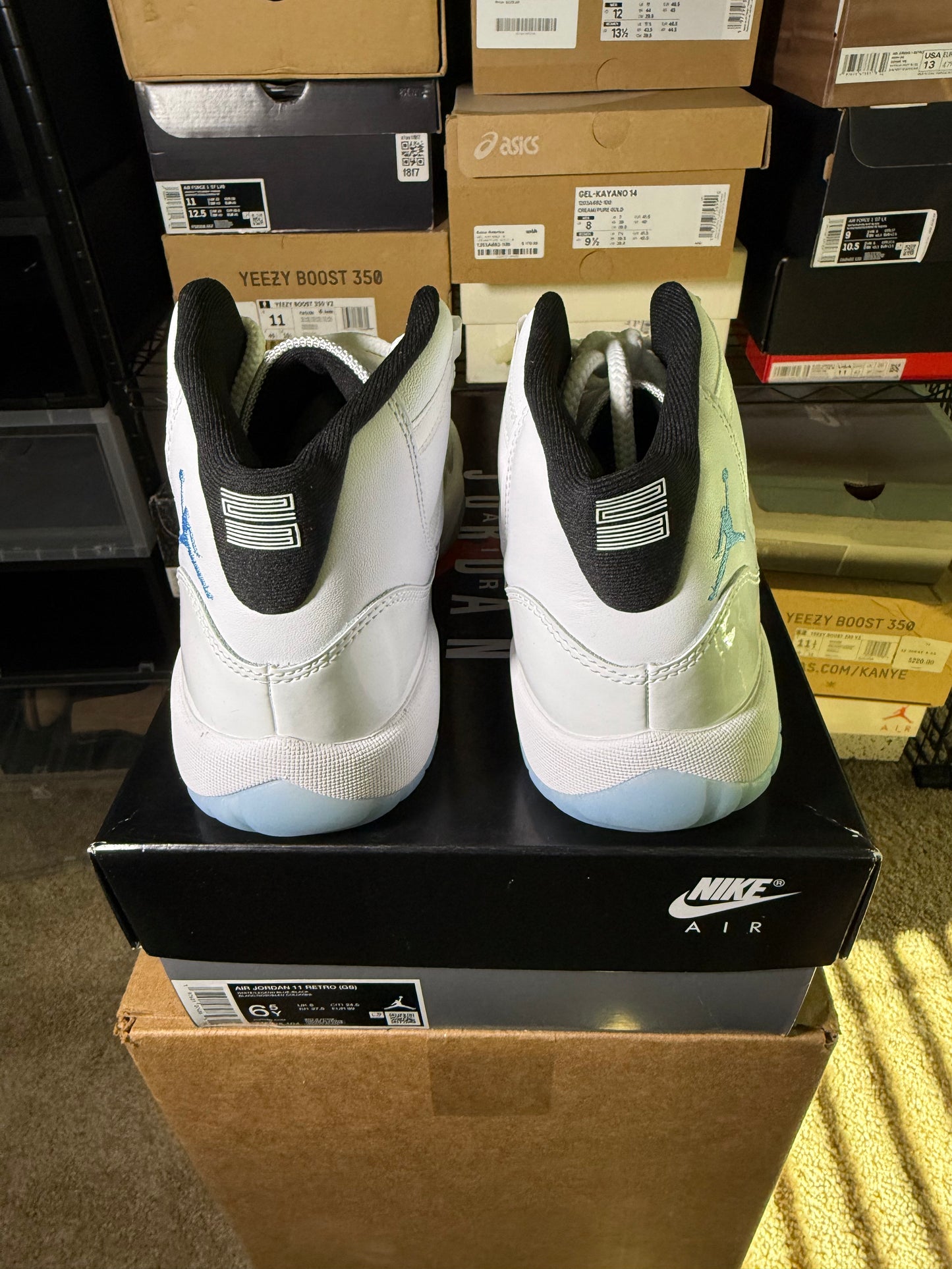 Size 6.5y - AJ 11 Legend Blue