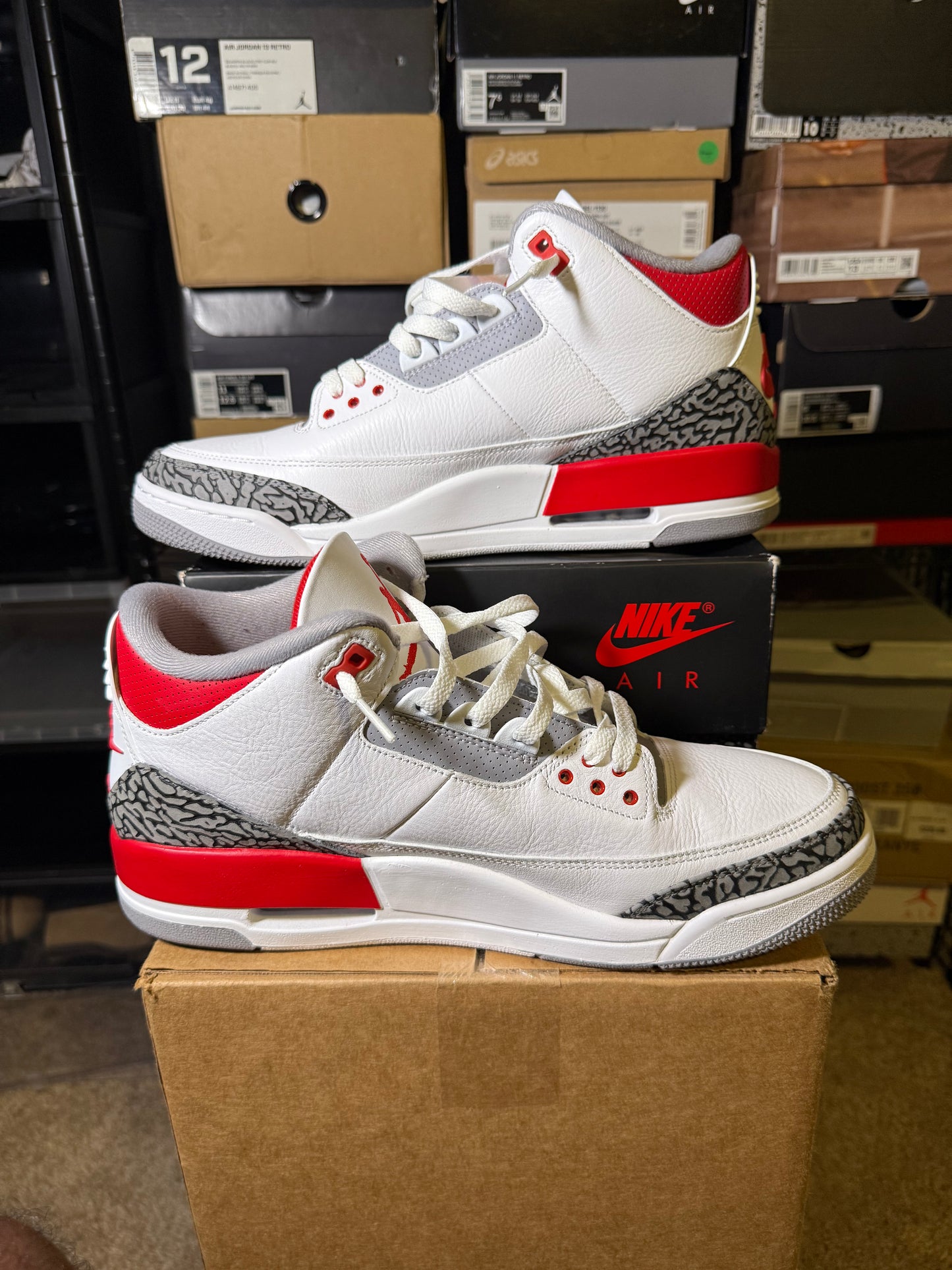 Size 13 - AJ 3 Retro Mid Fire Red