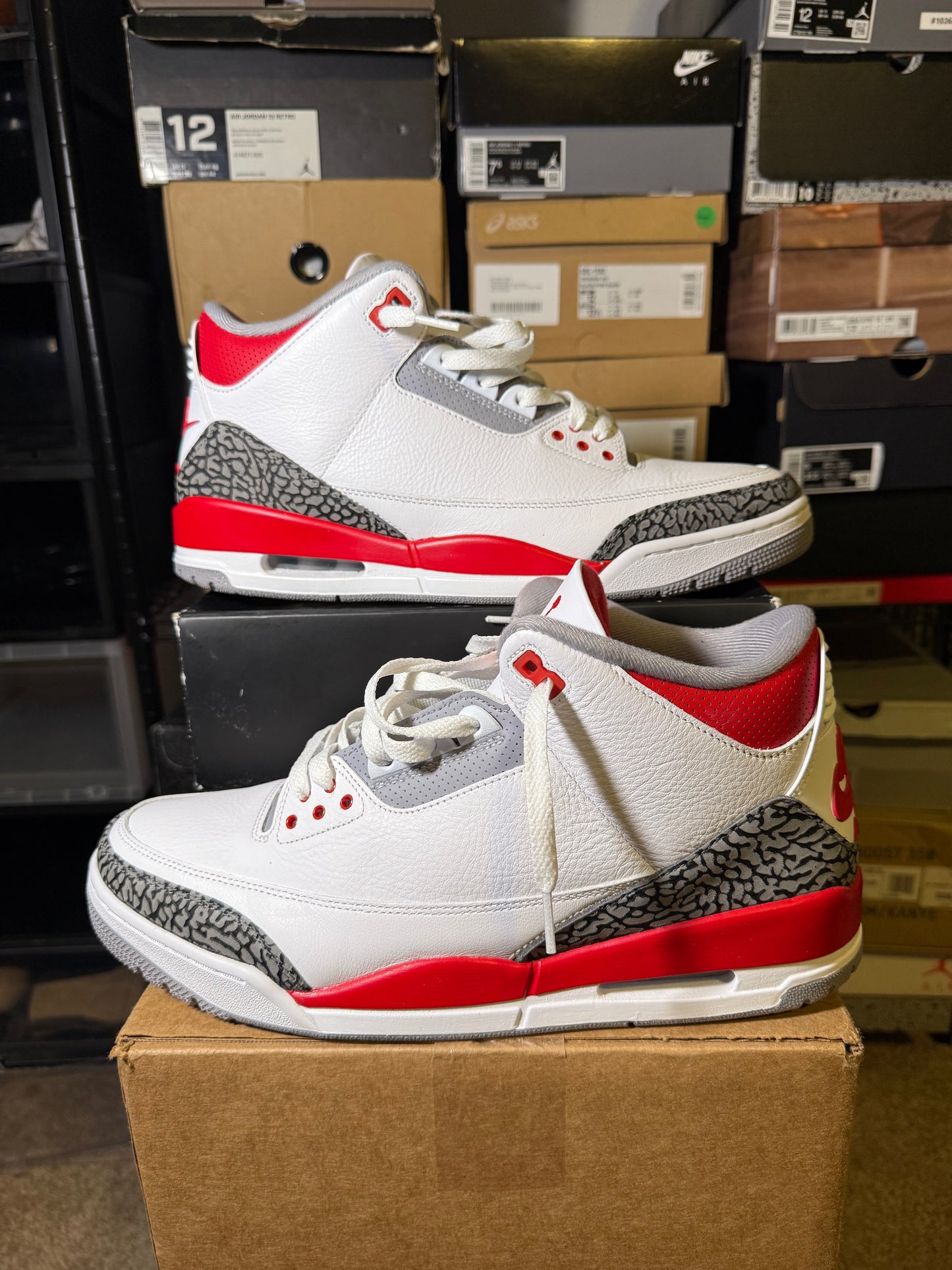 Size 13 - AJ 3 Retro Mid Fire Red