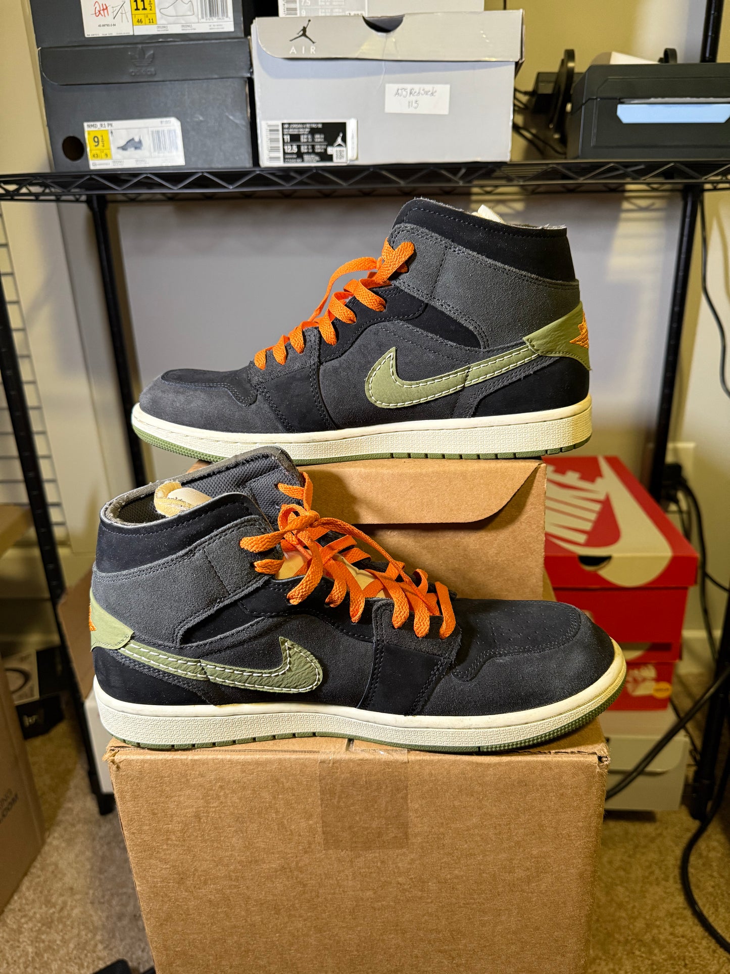 Size 11 - AJ 1 SE Craft Mid Anthracite Light Olive