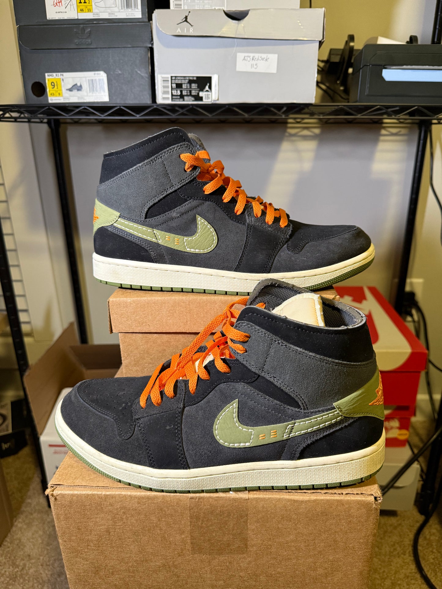 Size 11 - AJ 1 SE Craft Mid Anthracite Light Olive