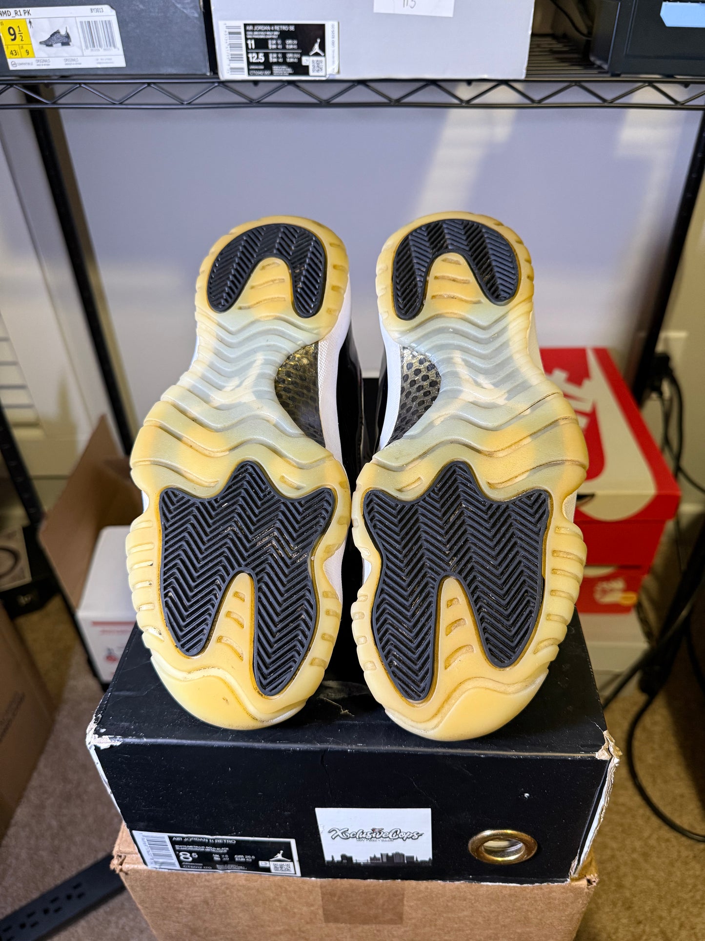 Size 8.5 - AJ 11 Retro Mid Gratitude / Defining Moments