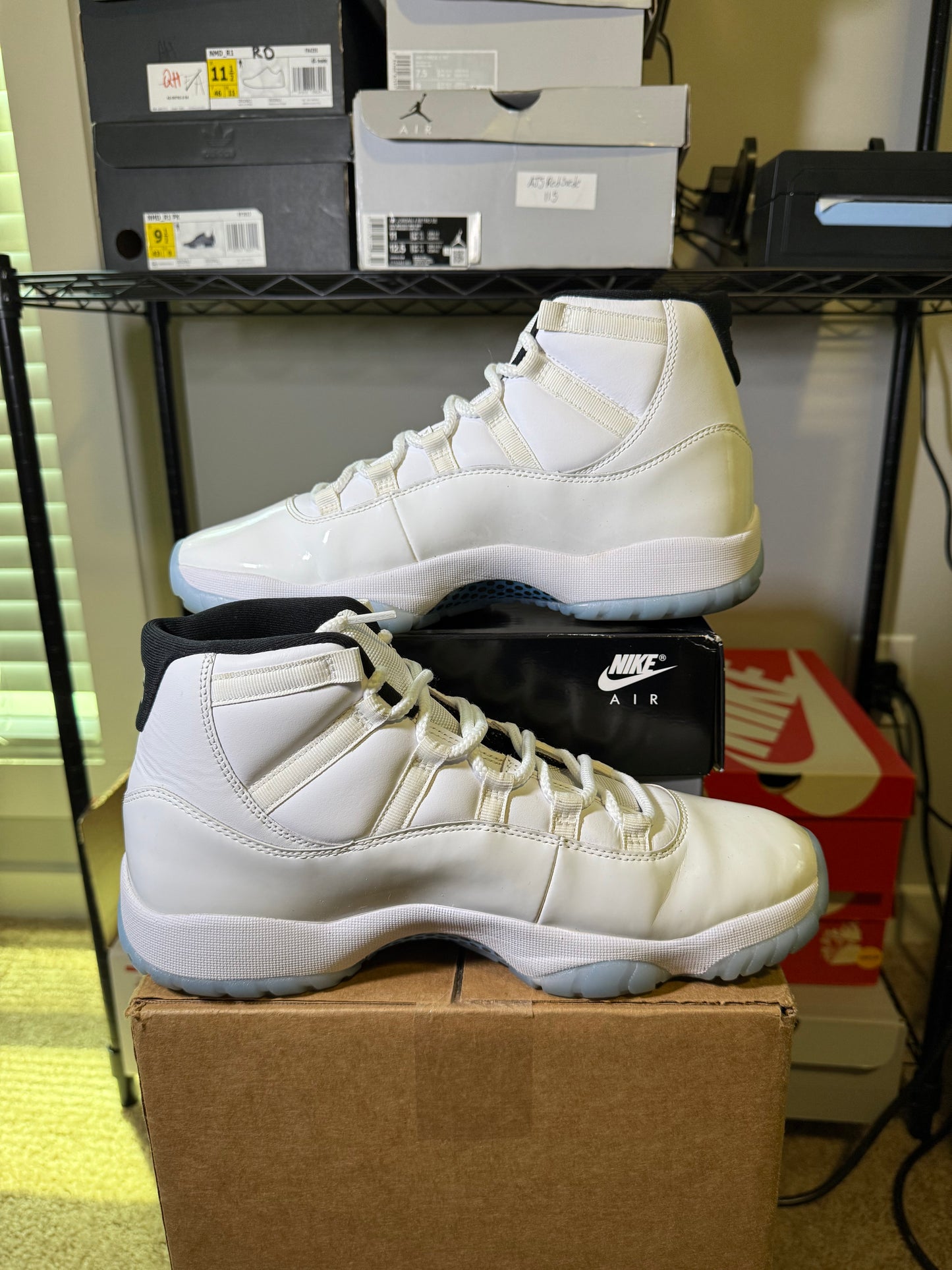 Size 11 - AJ 11  Legend Blue