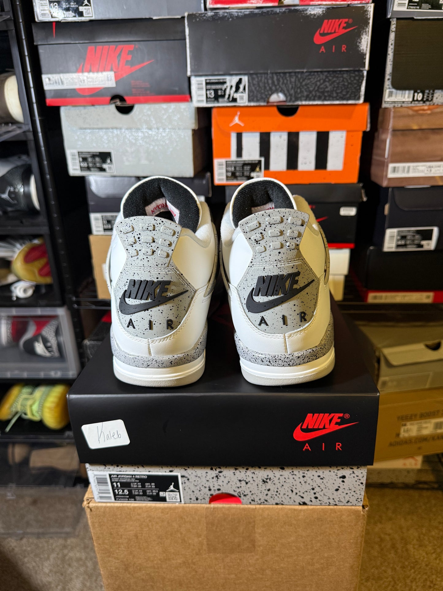 Size 11 - AJ 4 Retro OG 2025 White Cement