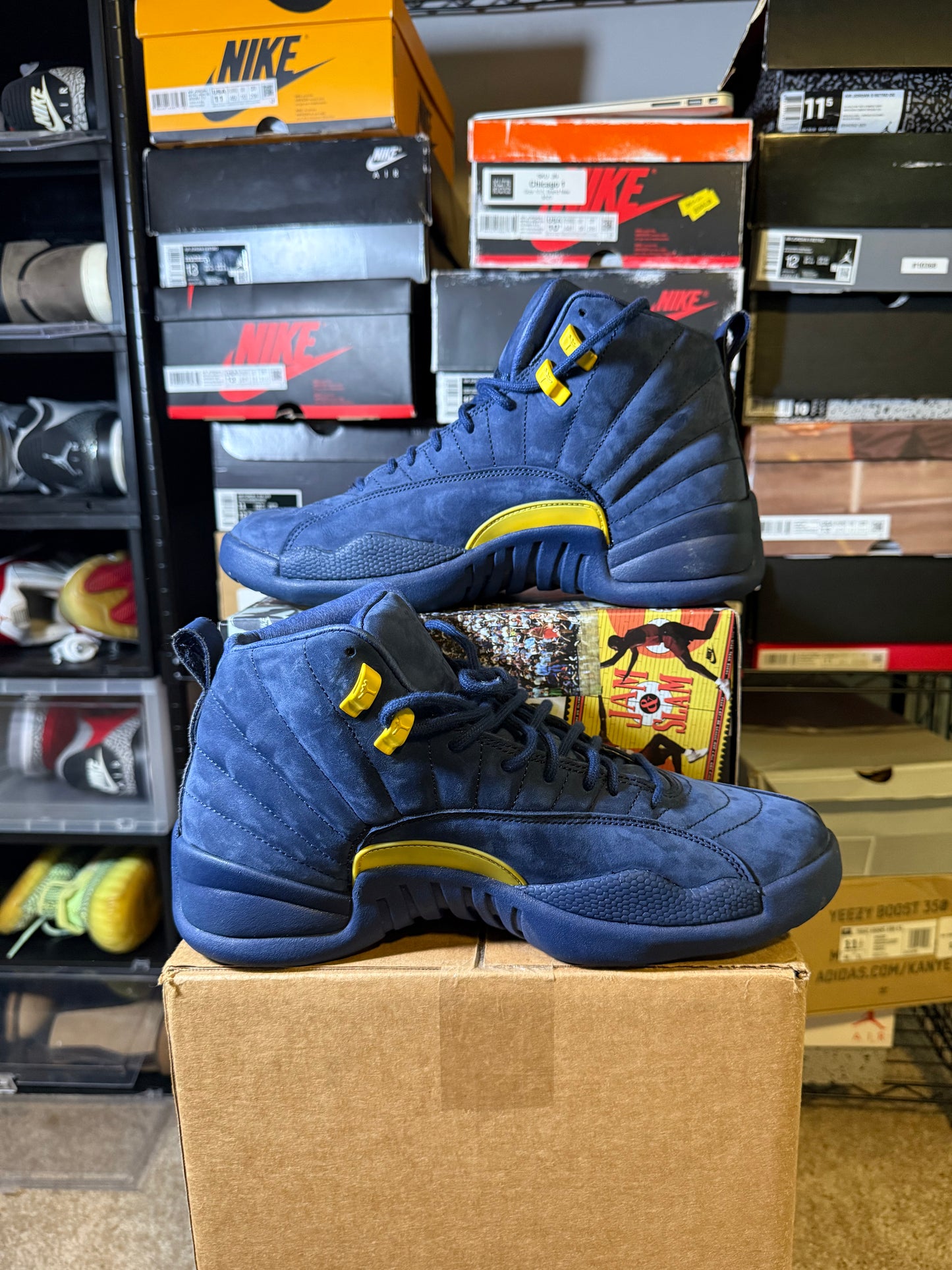 Size 10.5 - AJ 12 Retro Michigan