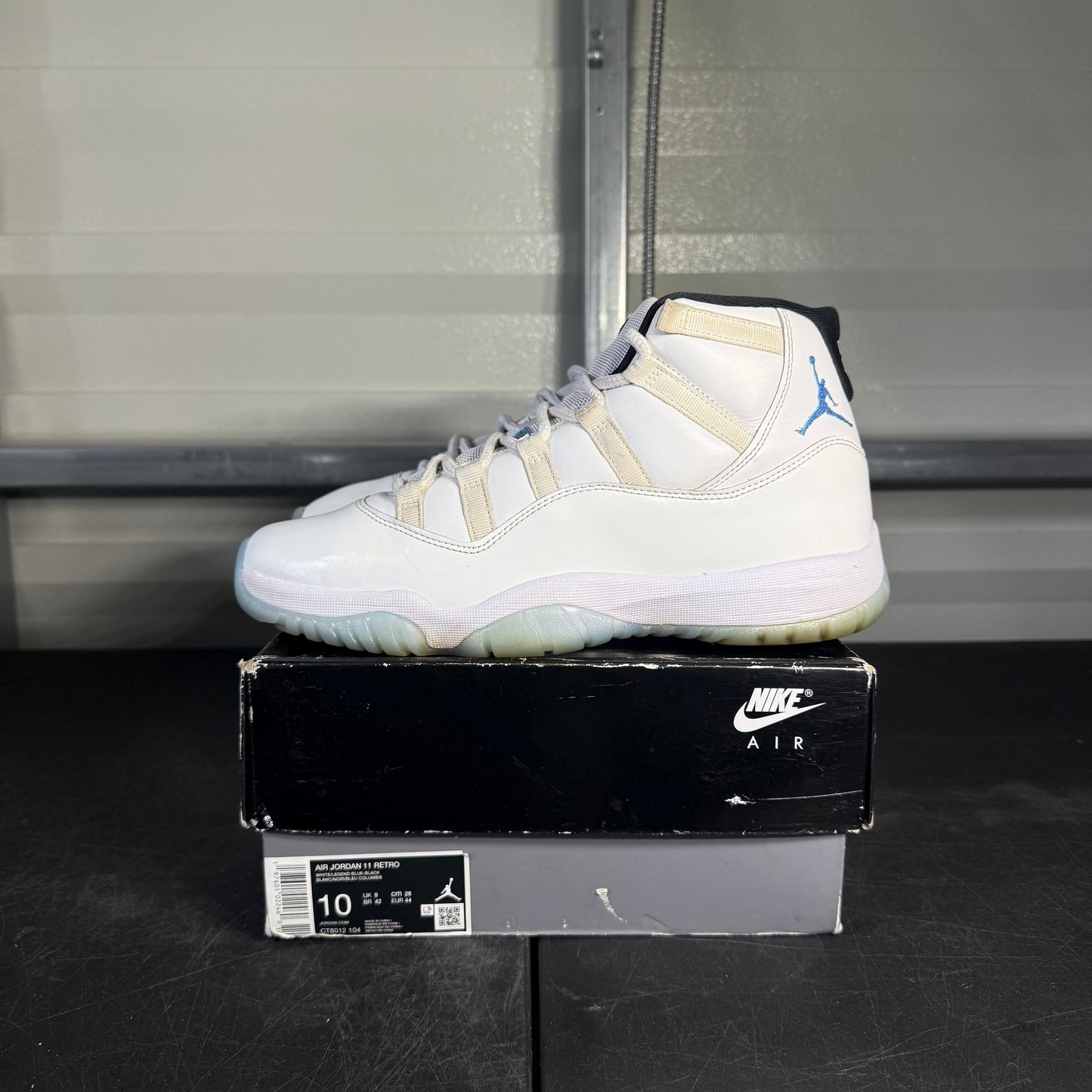Size 10 - AJ 11 Legend Blue