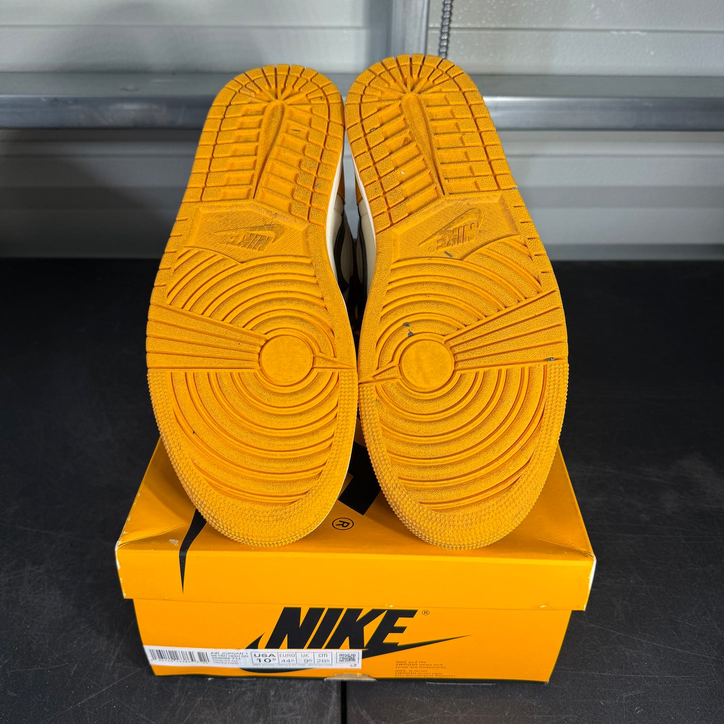 Size 10.5 - AJ 1 Taxi