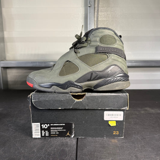 Size 10.5 - AJ 8 Take Flight Undefeated