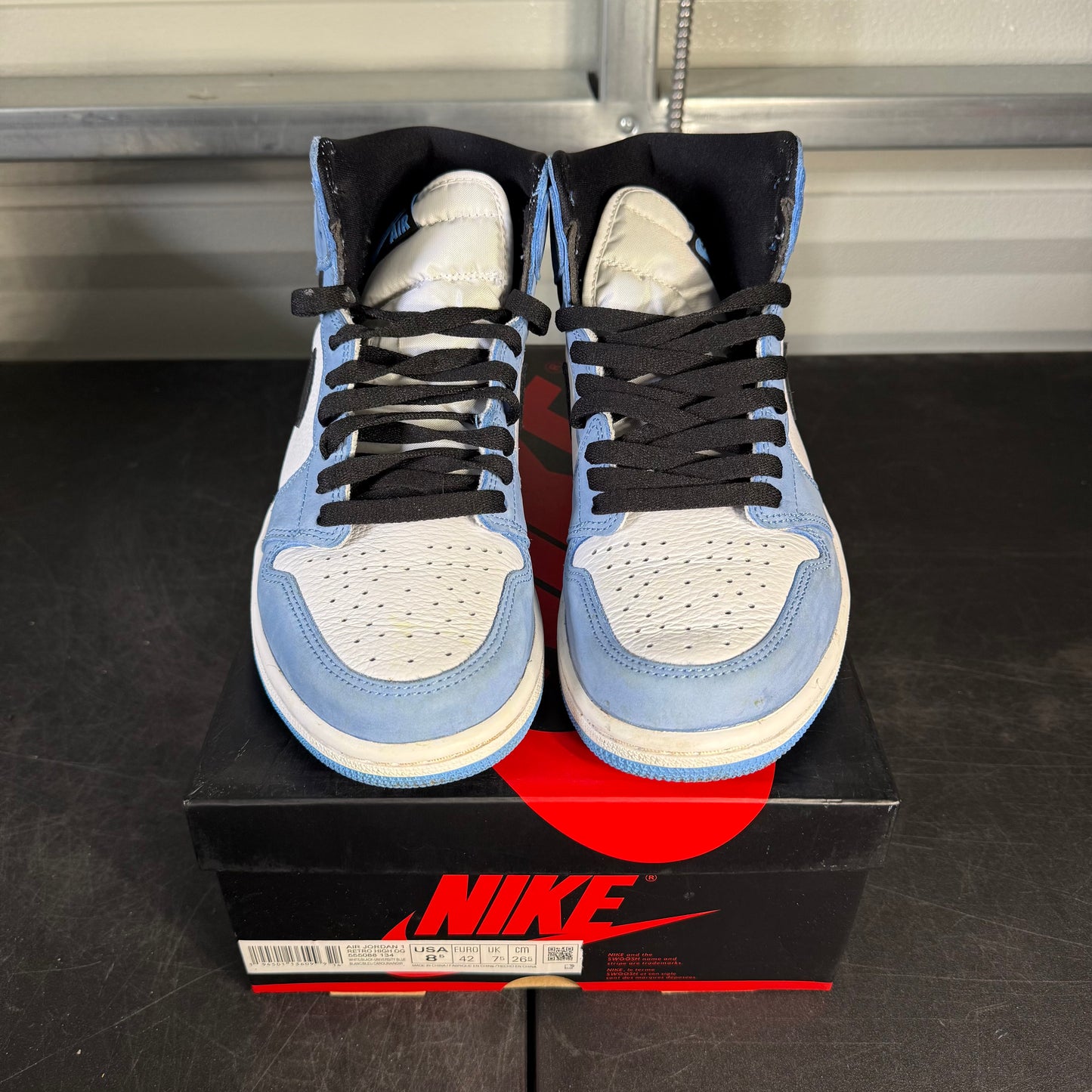 Size 8.5 - AJ 1 University Blue