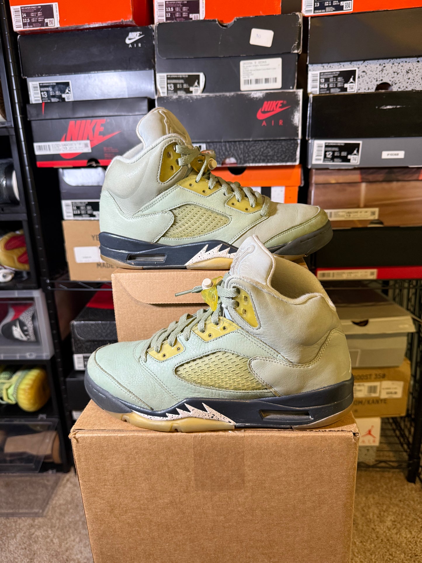 Size 8.5 - AJ 5 JADE HORIZON 2022