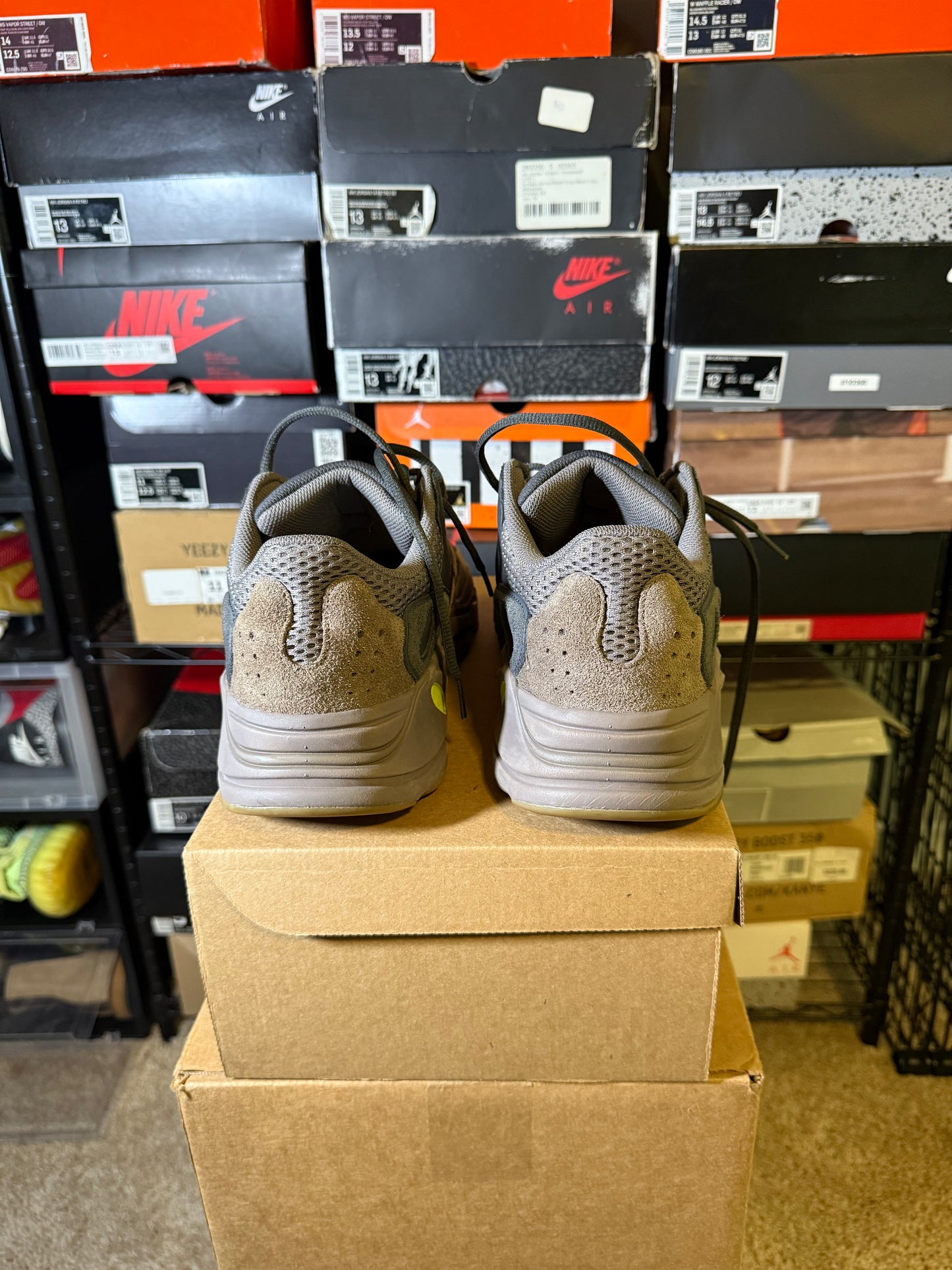 Size 10.5 - YZY Boost 700 V1 Mauve
