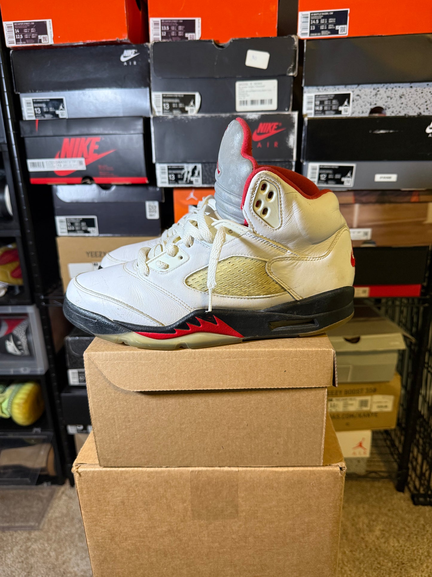 Size 9 - AJ 5 Retro Mid Fire Red
