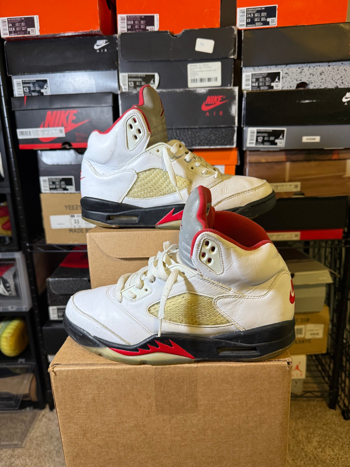 Size 9 - AJ 5 Retro Mid Fire Red