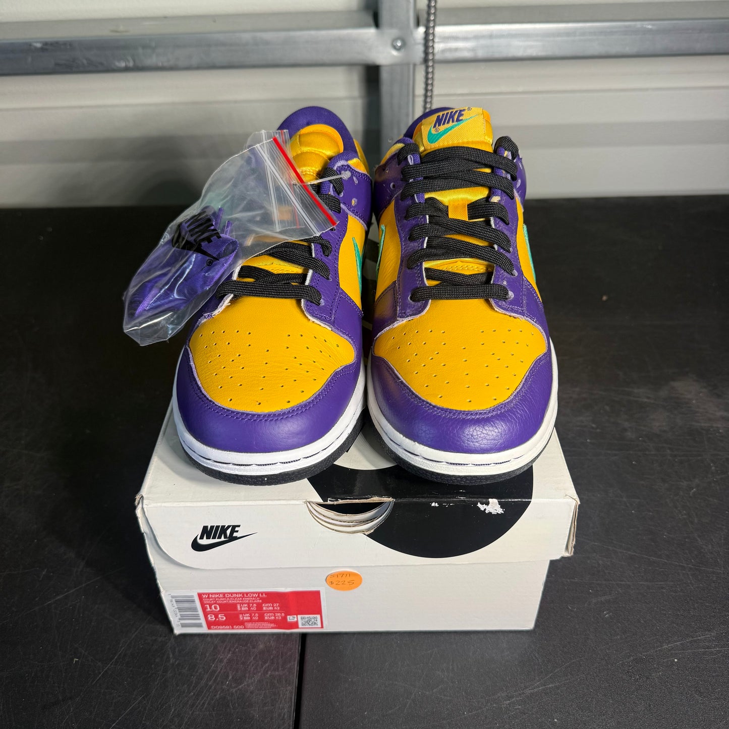 Size 10W - Dunk Lisa Leslie