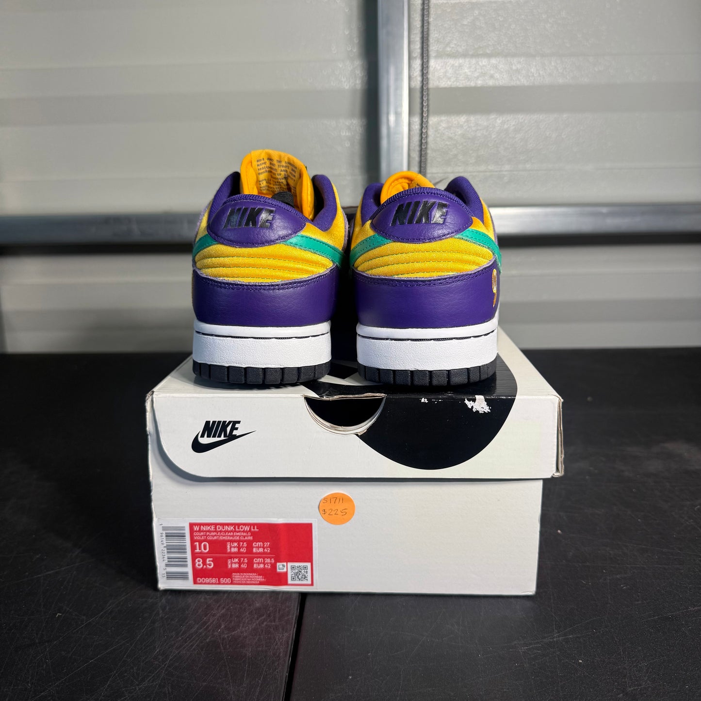 Size 10W - Dunk Lisa Leslie