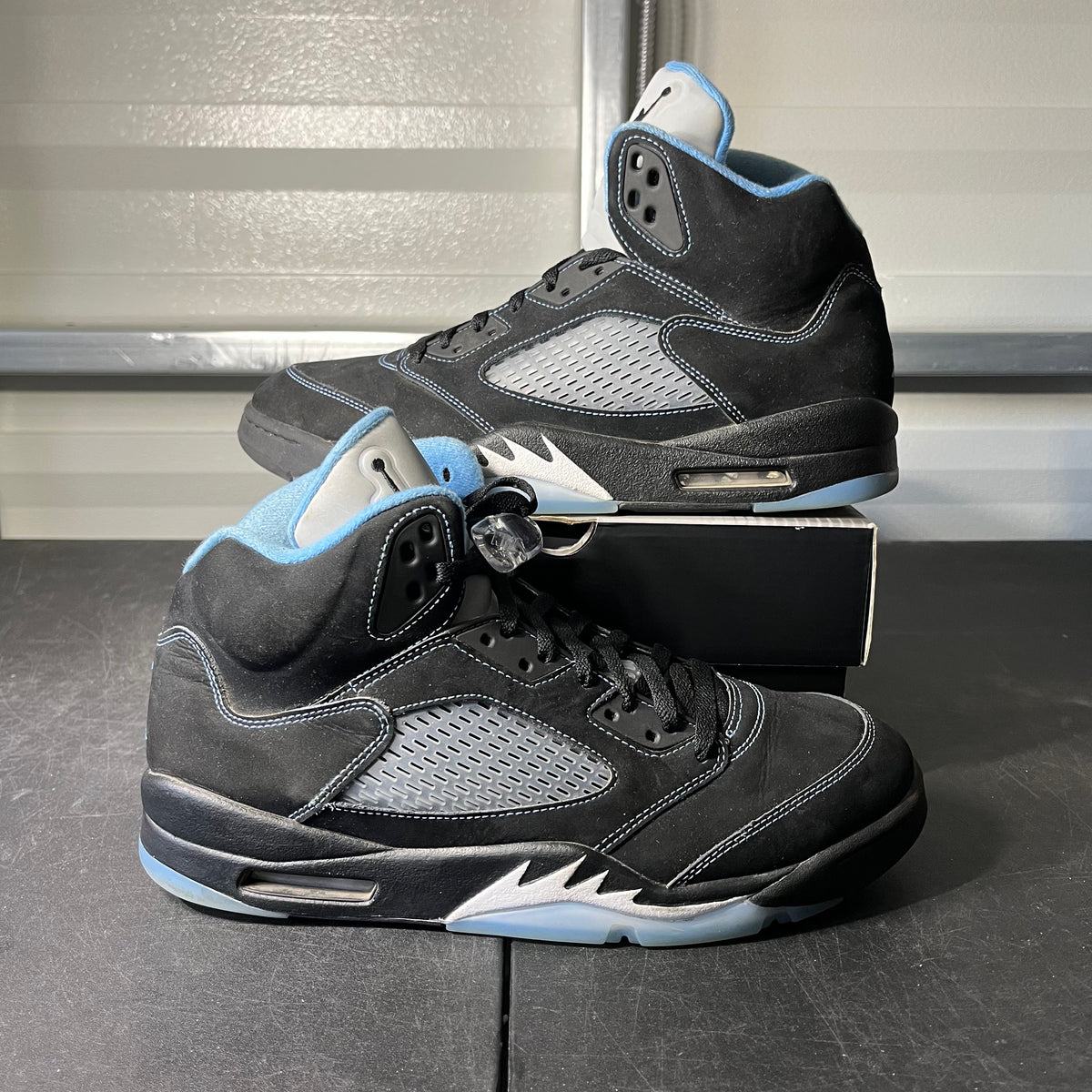 Size 12 - AJ 5 University Blue