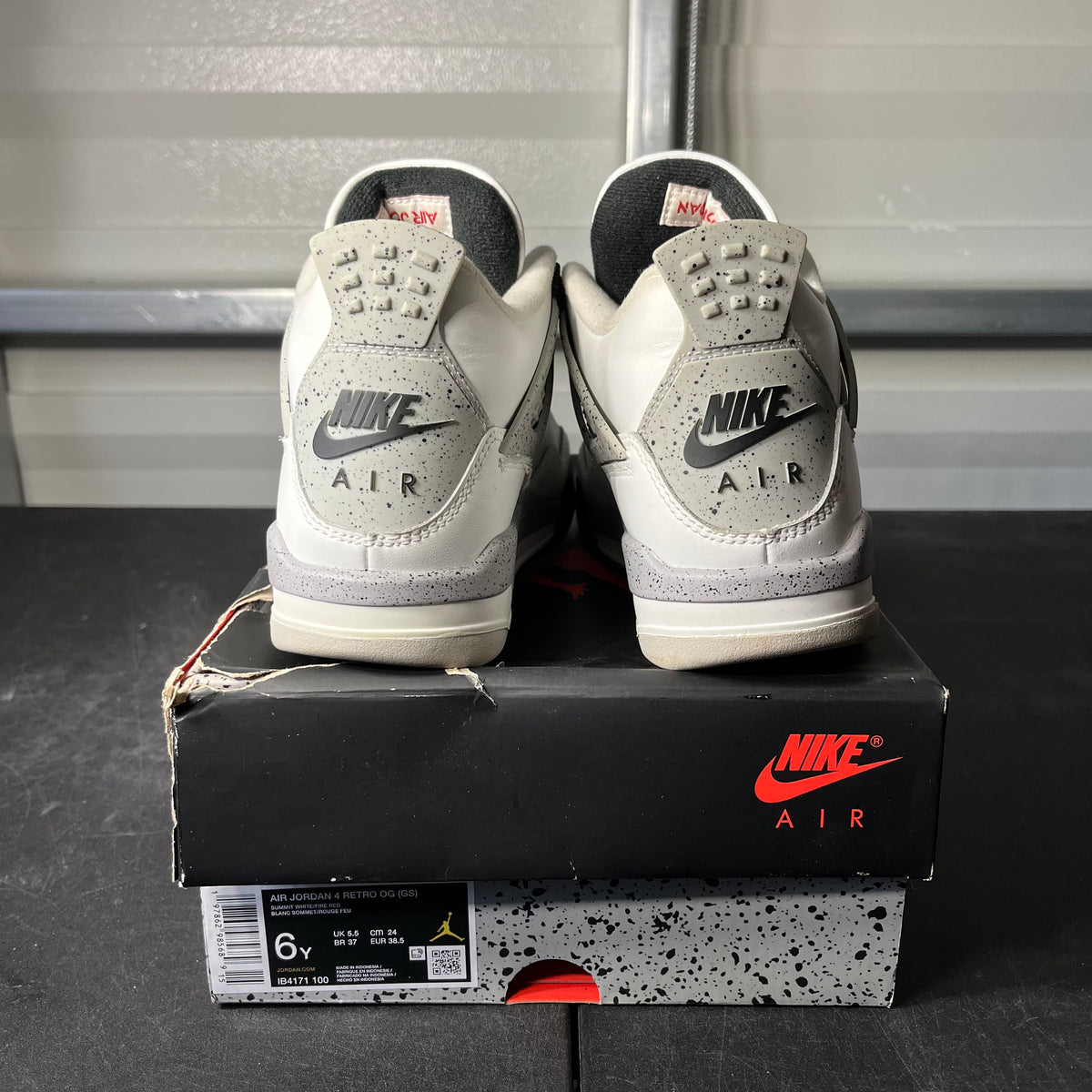 Size 6Y - AJ 4 White Cement
