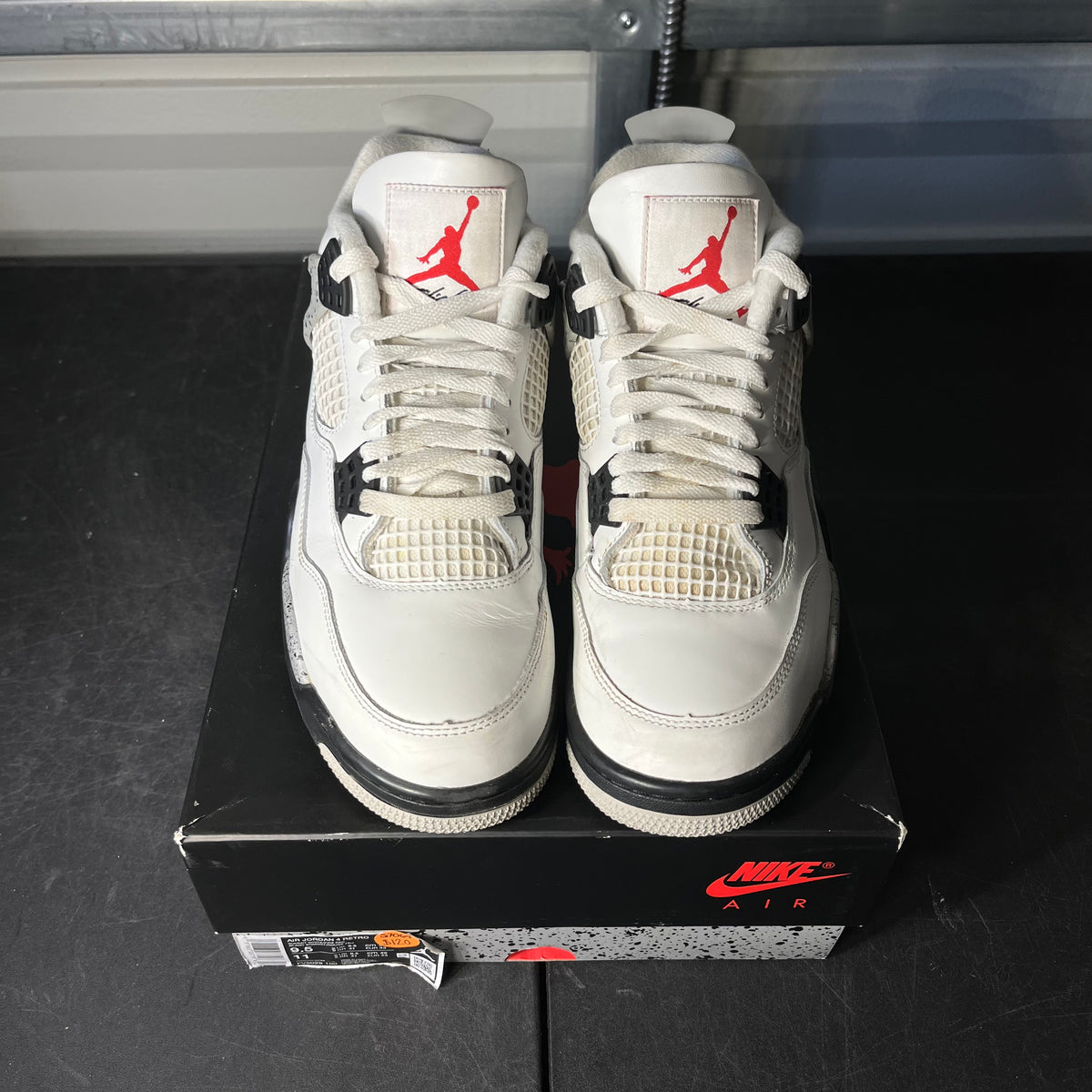 Size 9.5 - AJ 4 White Cement