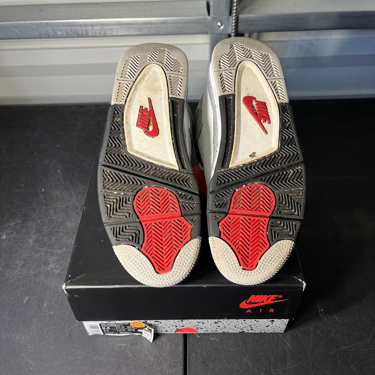Size 9.5 - AJ 4 White Cement