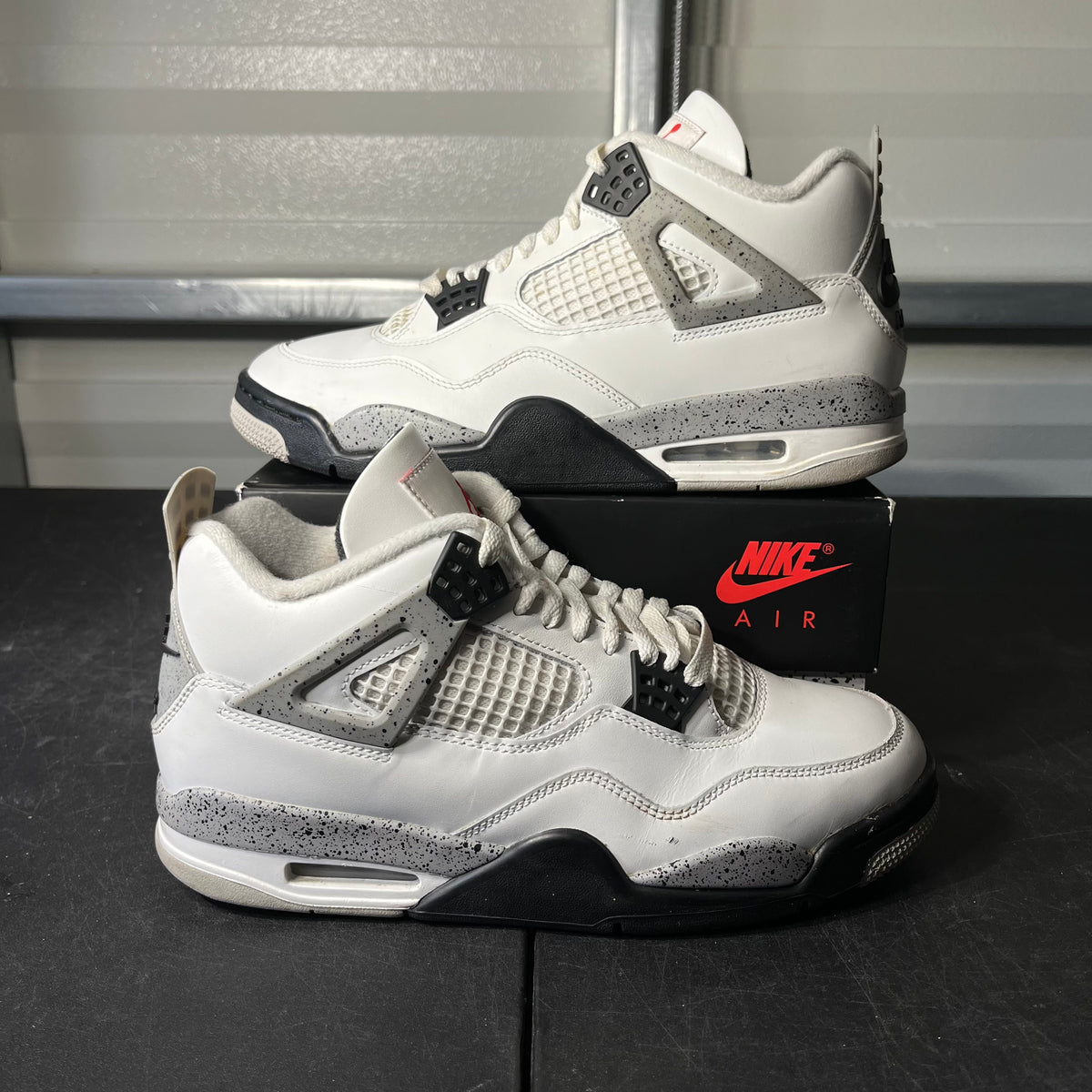 Size 9.5 - AJ 4 White Cement