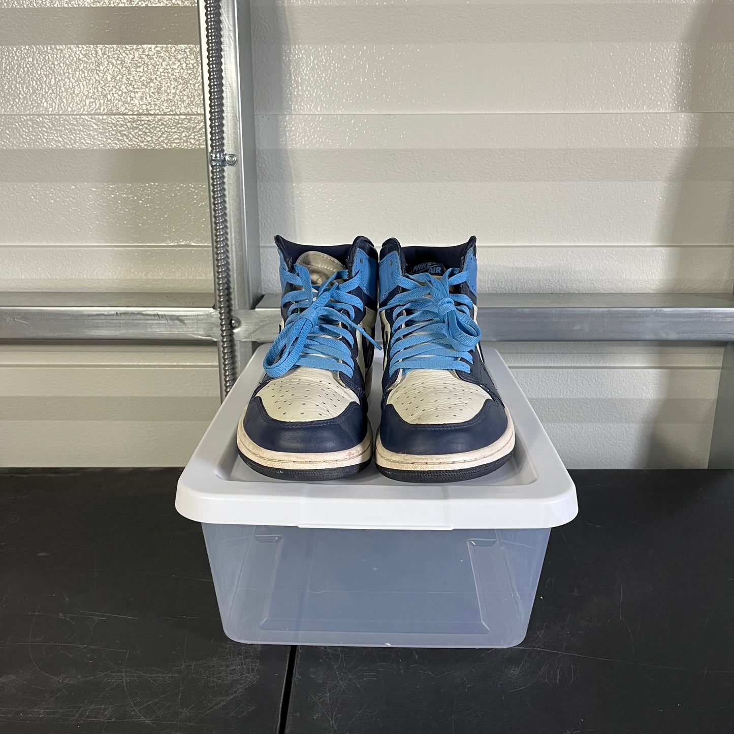 Size 10 - AJ 1 Retro High Obsidian UNC