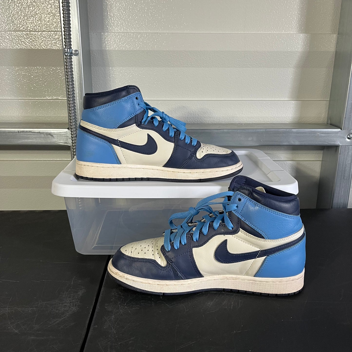 Size 10 - AJ 1 Retro High Obsidian UNC