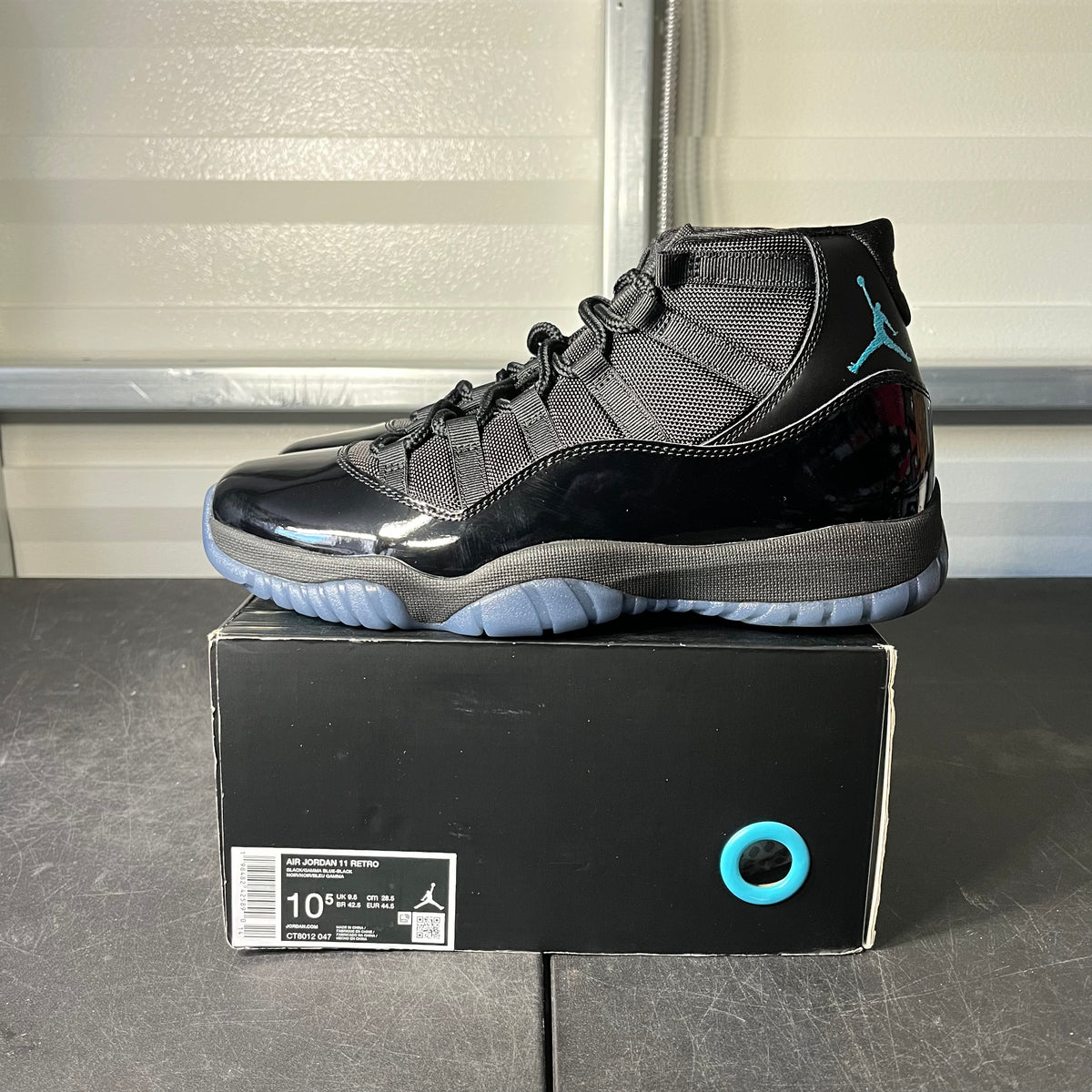Size 10.5 - AJ 11 Gamma