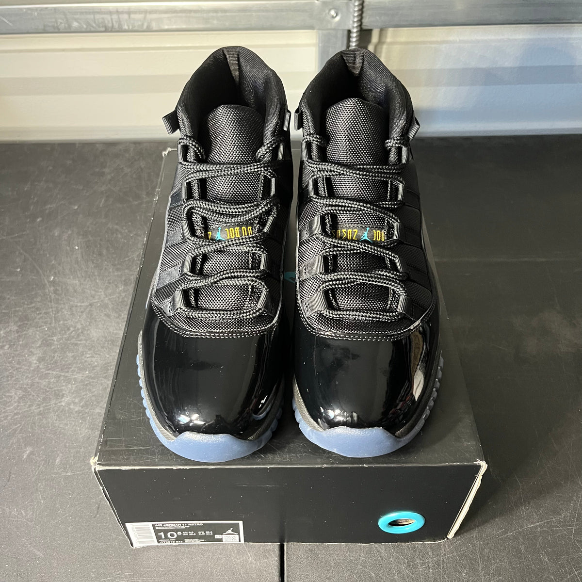 Size 10.5 - AJ 11 Gamma
