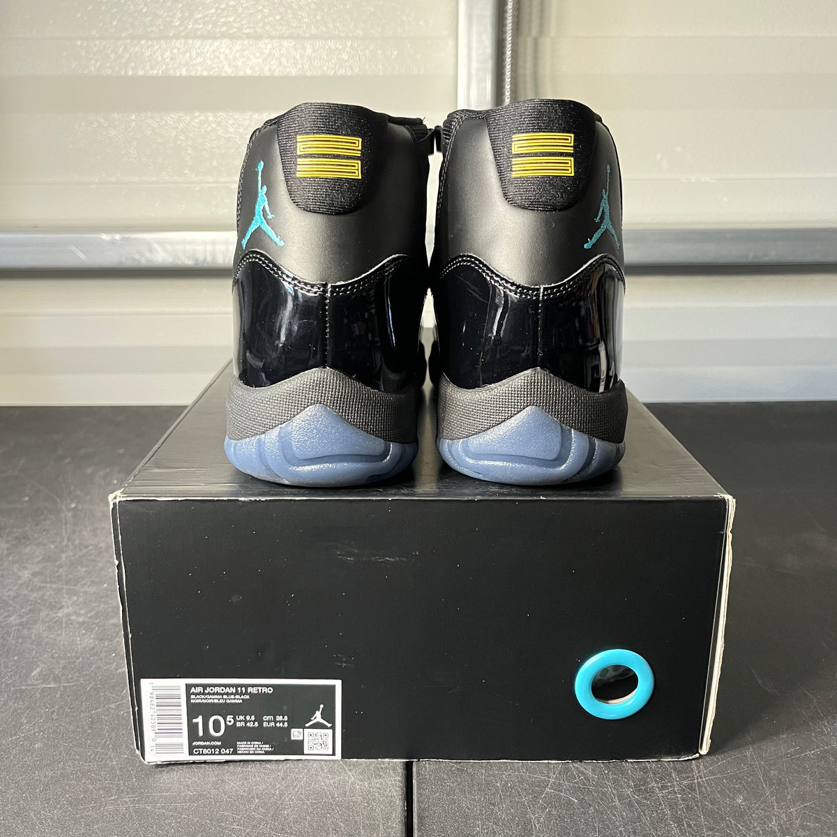Size 10.5 - AJ 11 Gamma
