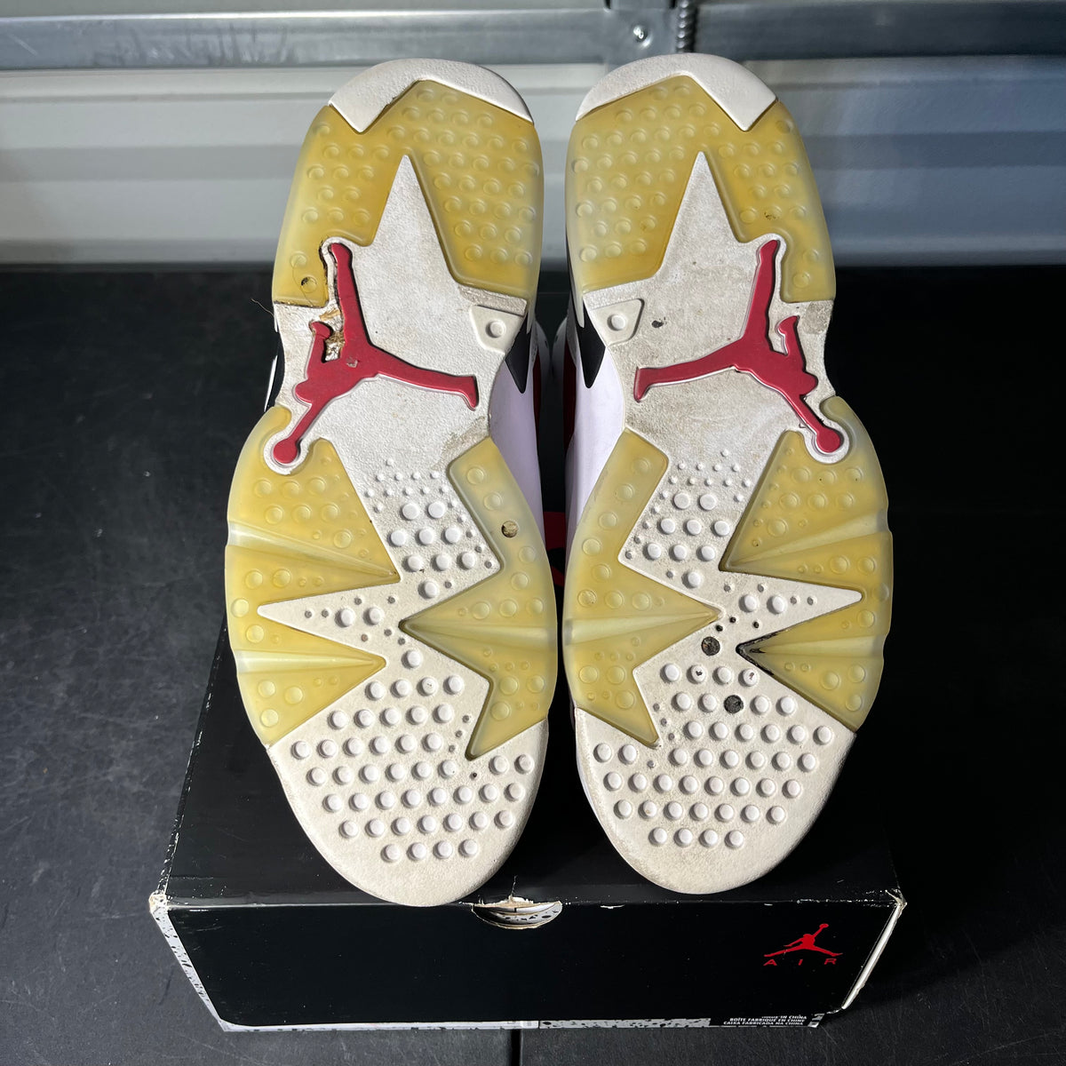 Size 9.5 - AJ 6 Carmine
