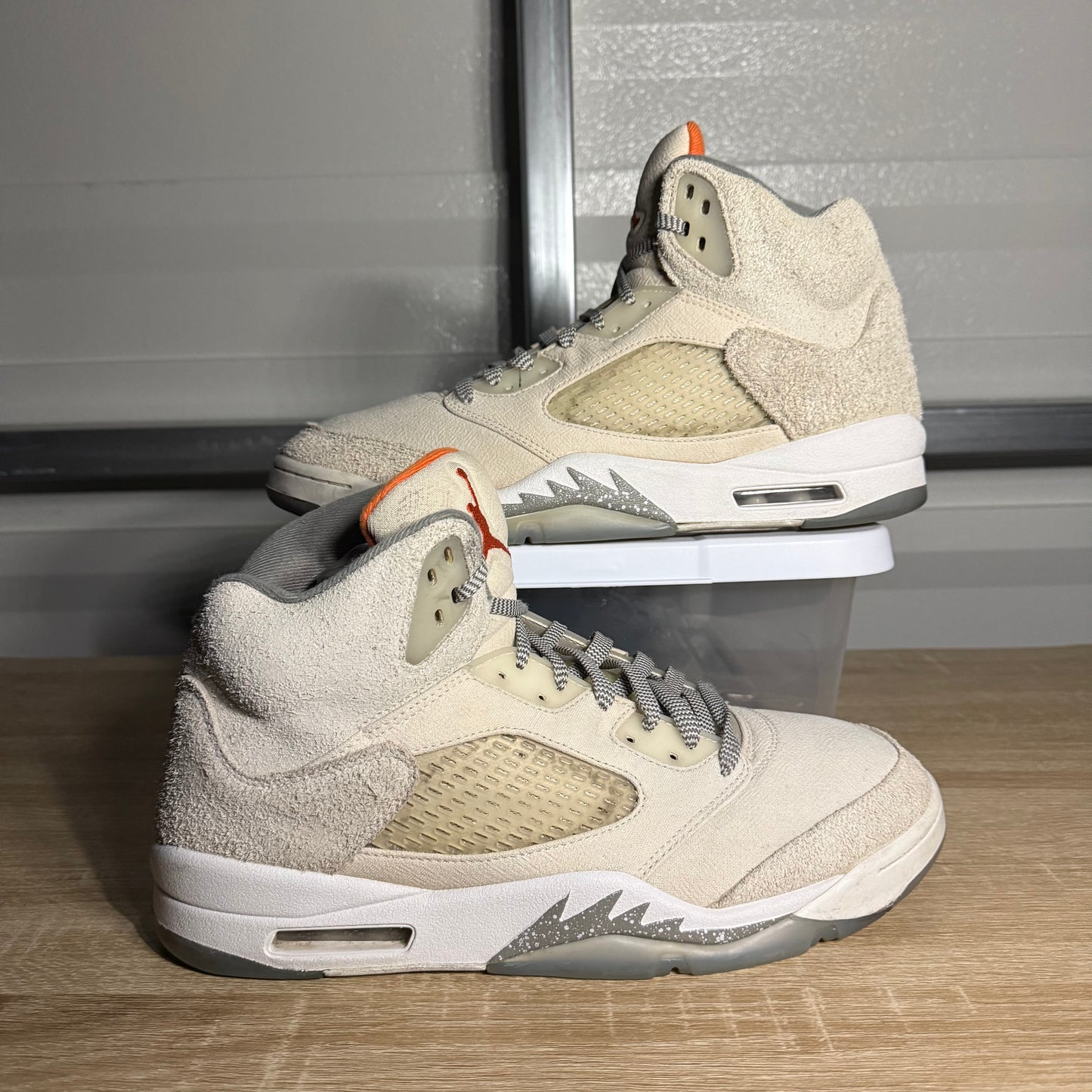 Size 12 - AJ 5 Retro SE Craft Light Orewood Brown