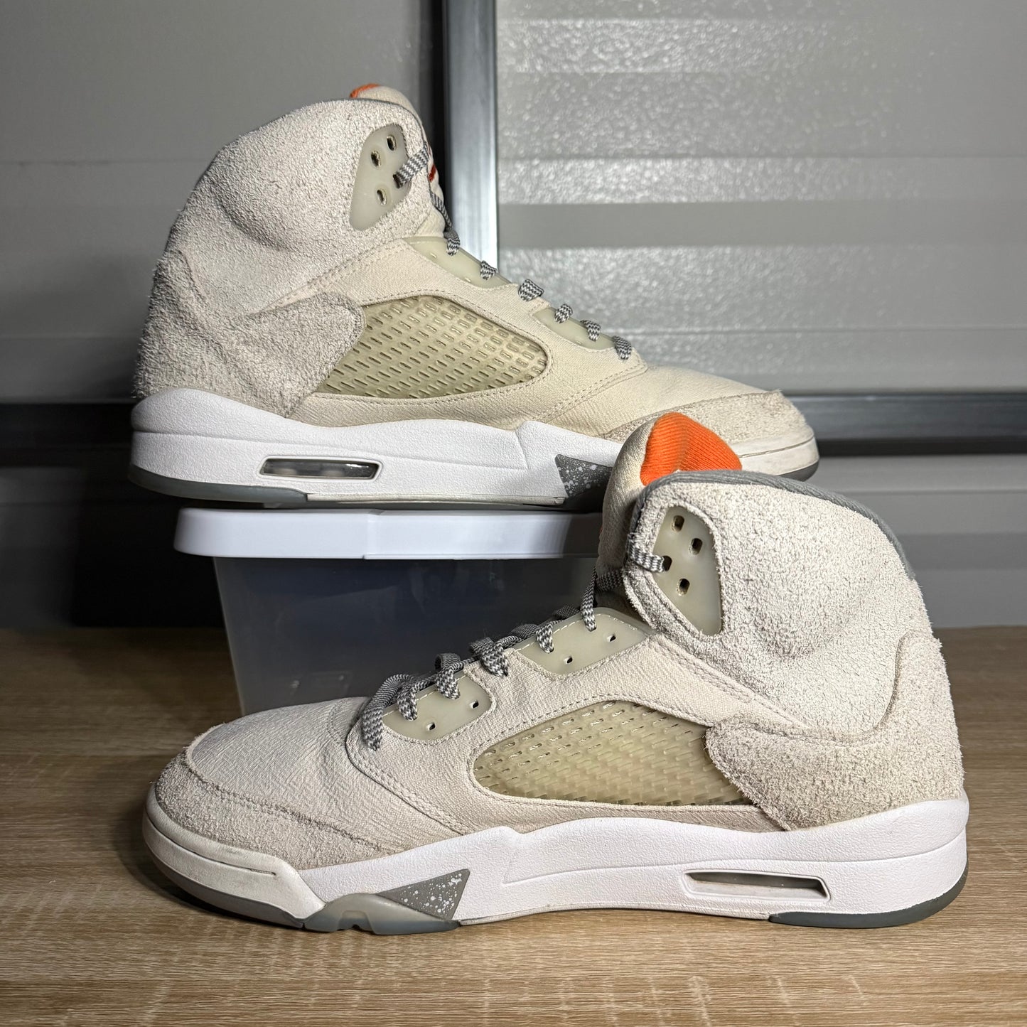 Size 12 - AJ 5 Retro SE Craft Light Orewood Brown