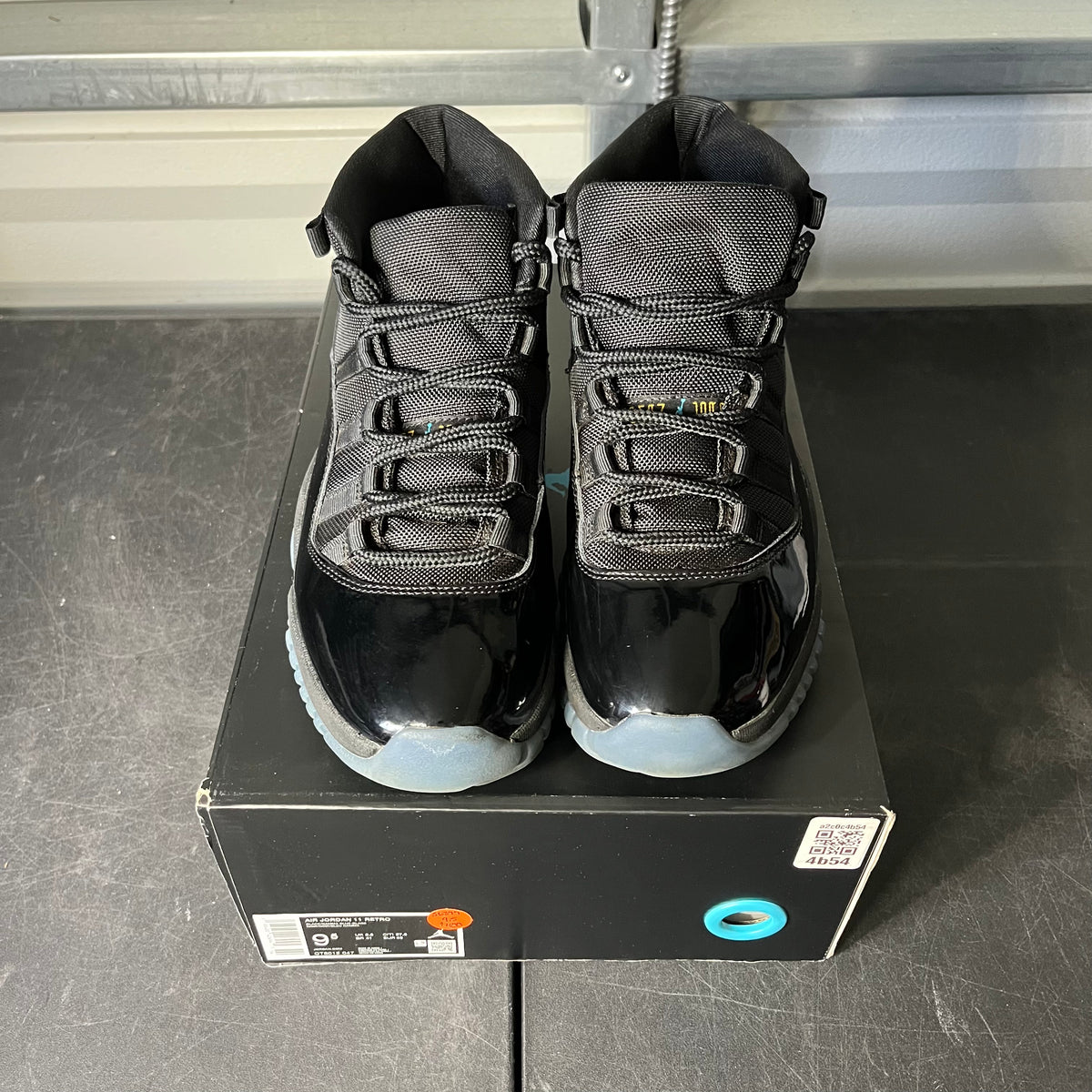 Size 9.5 - AJ 11 Gamma Blue