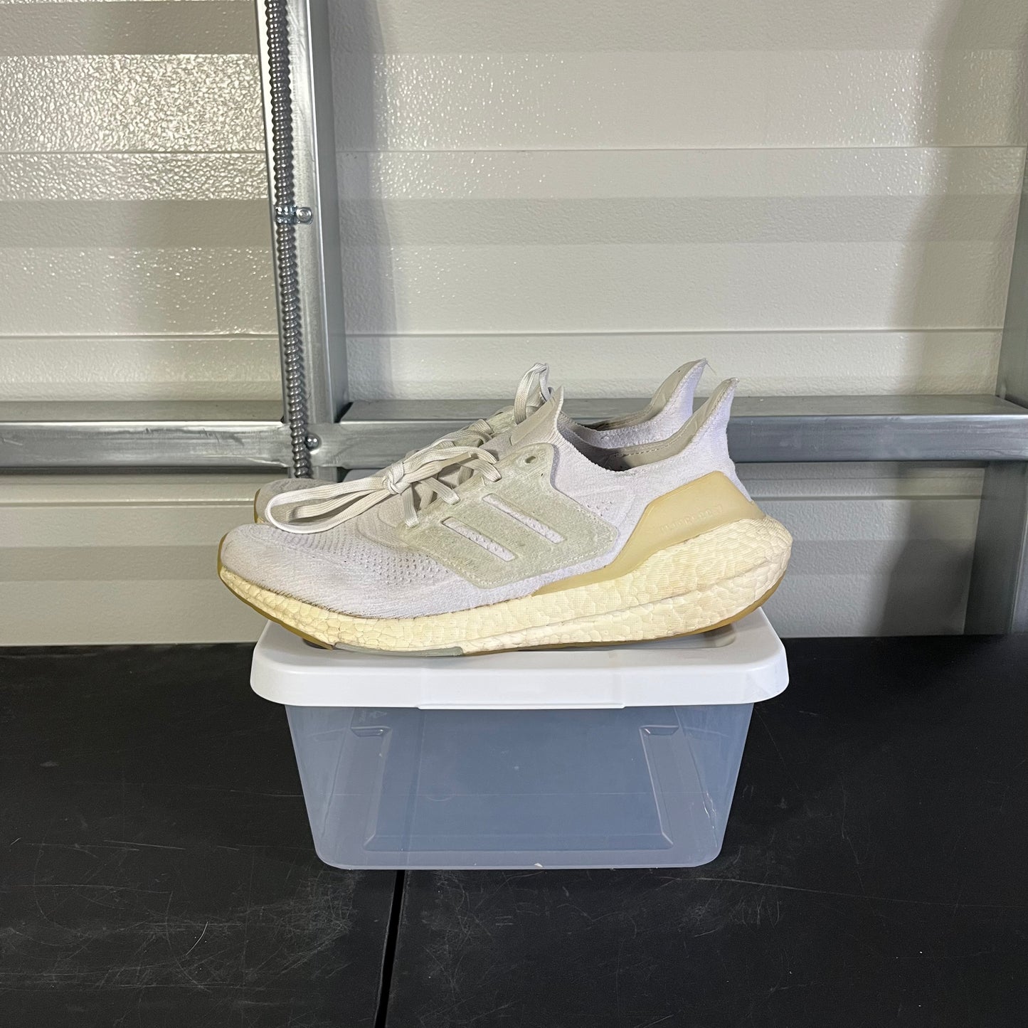 Size 10 - UltraBoost 21 Primeblue Non Dyed