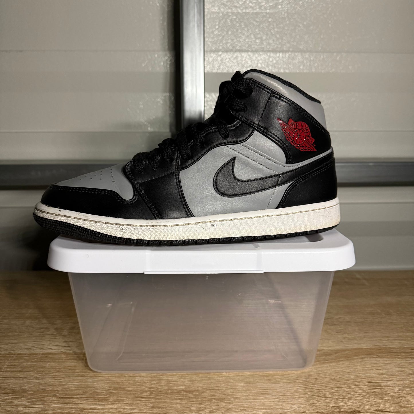Size 10.5 - AJ 1 Mid Shadow Red