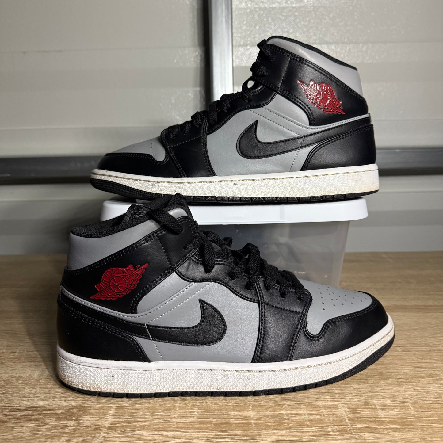 Size 10.5 - AJ 1 Mid Shadow Red