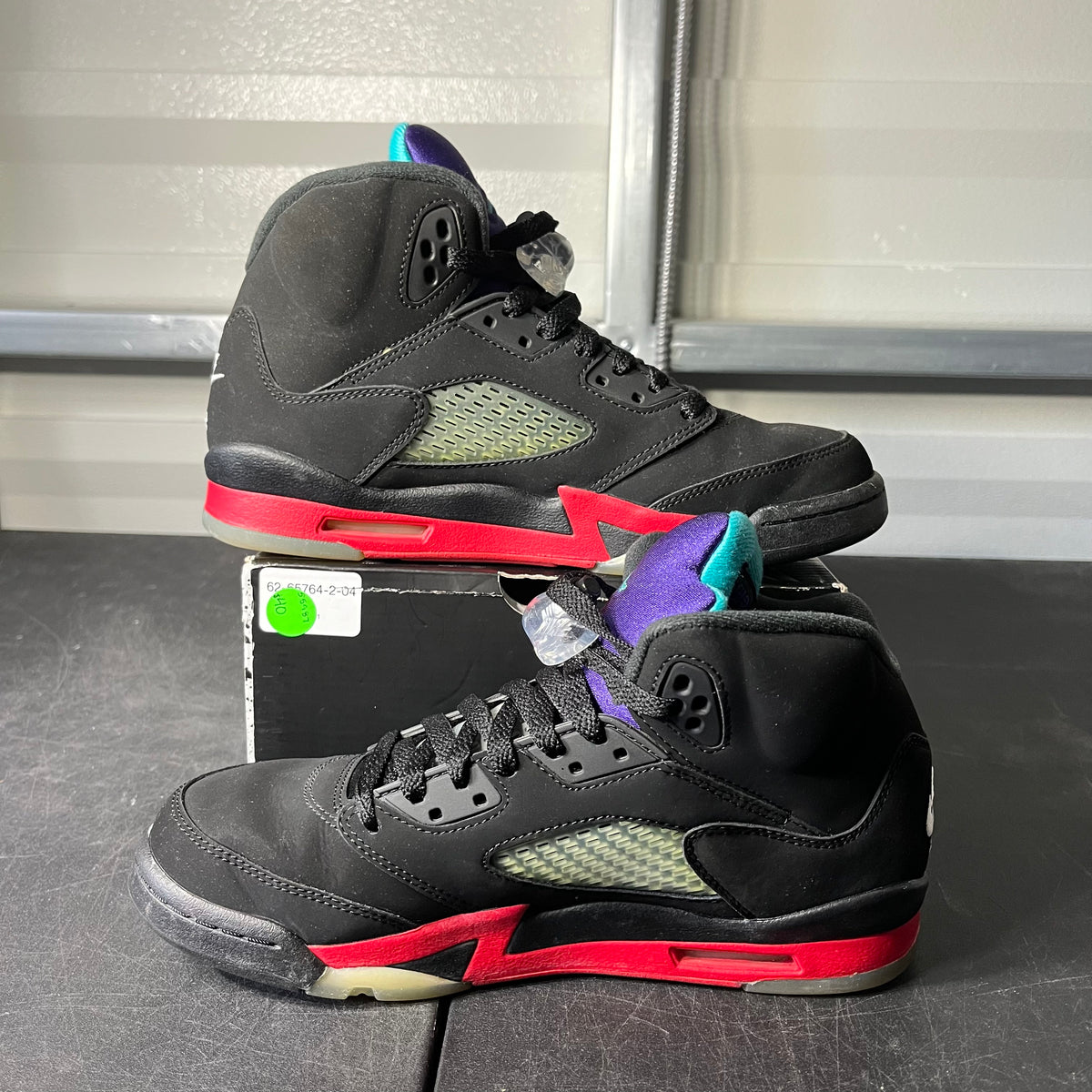 Size 7Y-  AJ 5 Top 3