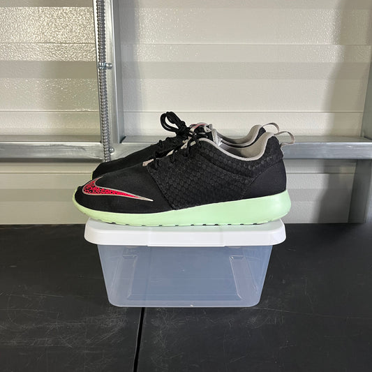 Size 11.5 - Roshe Run FB Yeezy