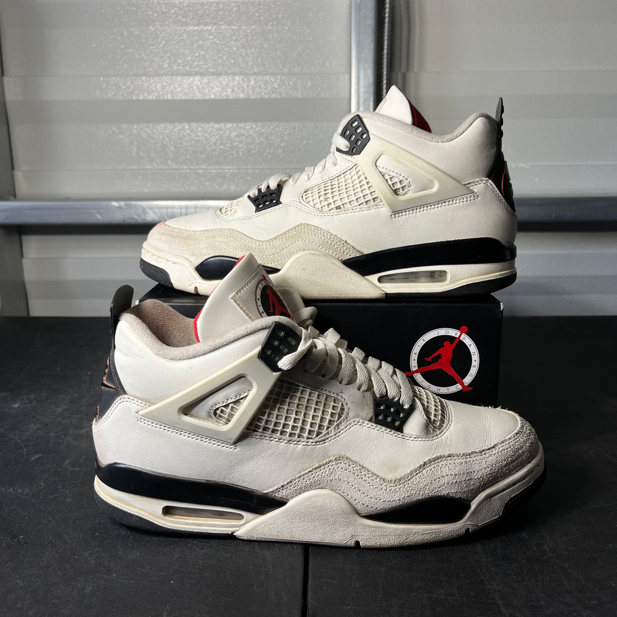 Size 12 - AJ 4 Flight Club